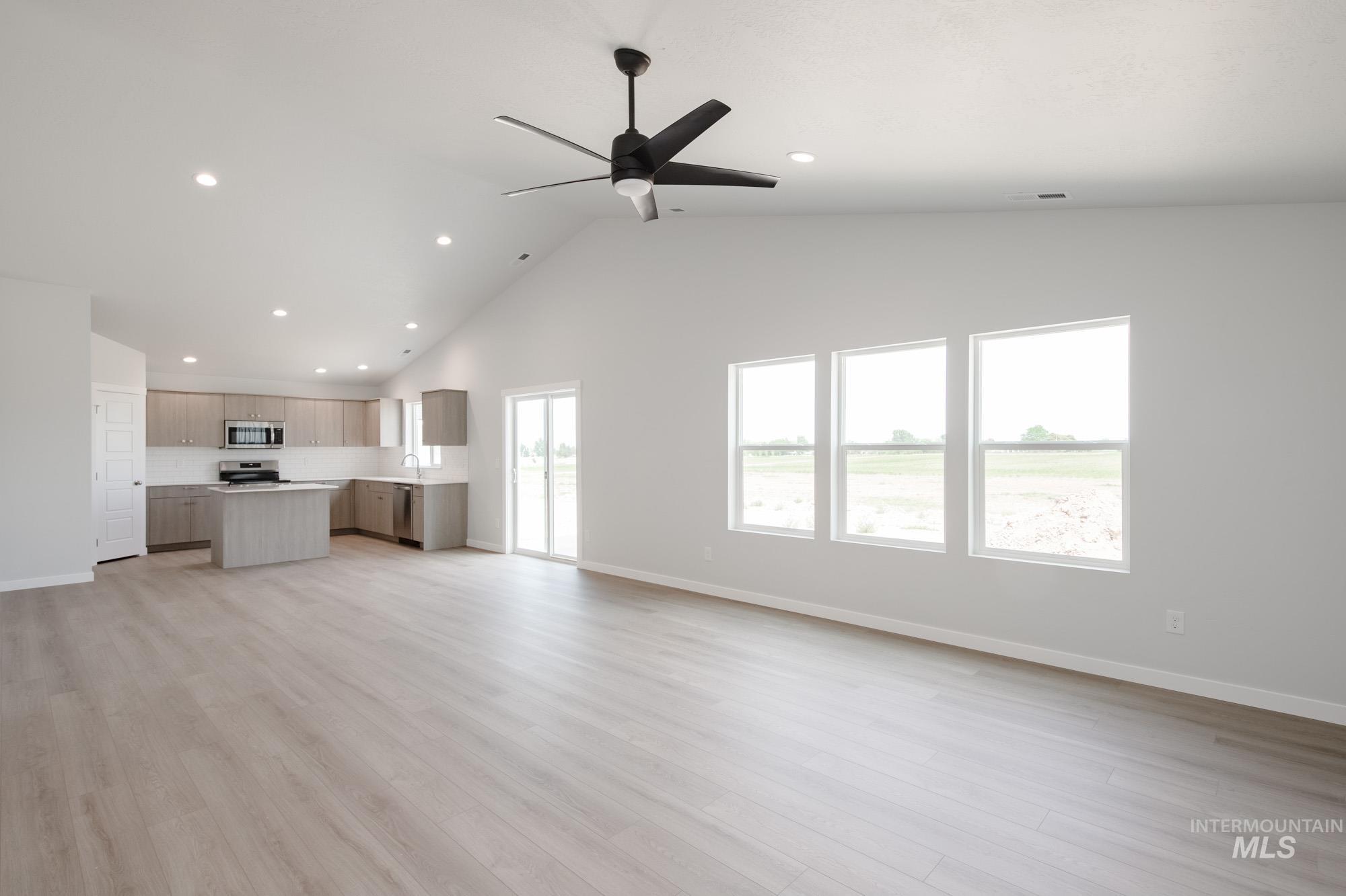 3806 W Tribute St, Meridian, Idaho 83642, 4 Bedrooms, 2 Bathrooms, Residential For Sale, Price $439,990, 98950598