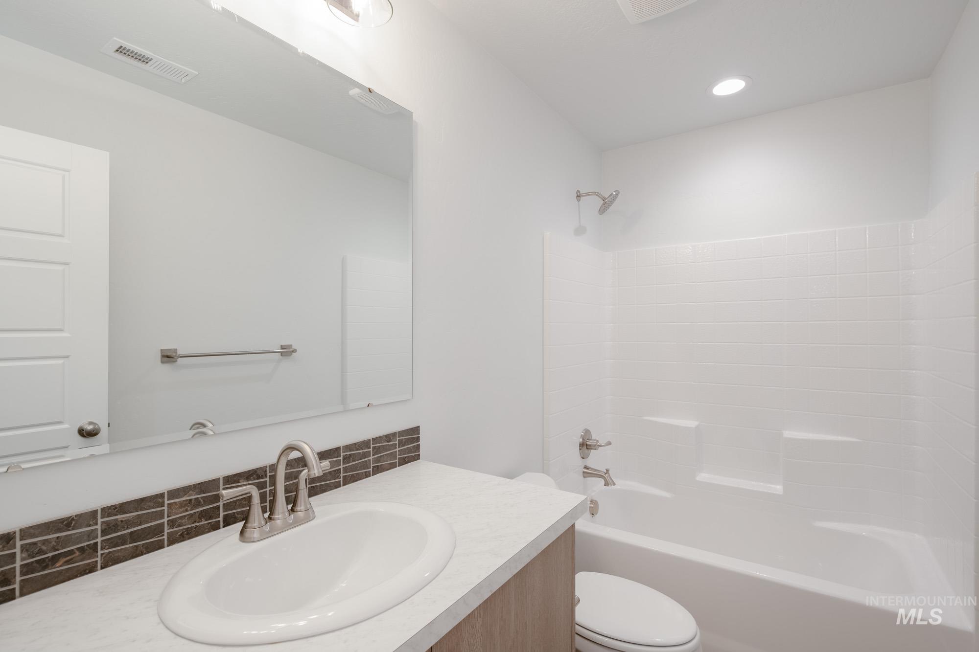 3806 W Tribute St, Meridian, Idaho 83642, 4 Bedrooms, 2 Bathrooms, Residential For Sale, Price $439,990, 98950598