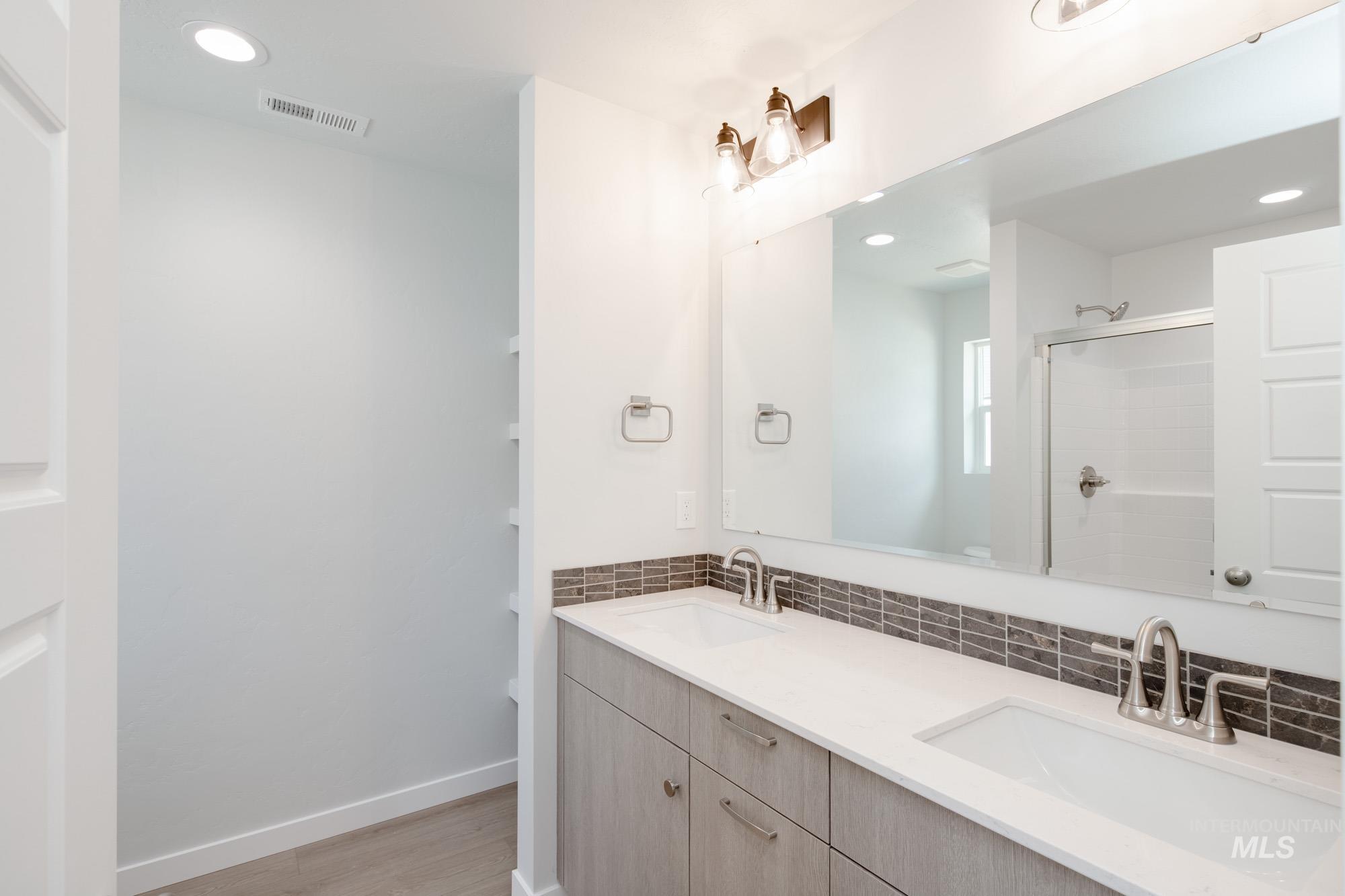 3806 W Tribute St, Meridian, Idaho 83642, 4 Bedrooms, 2 Bathrooms, Residential For Sale, Price $439,990, 98950598