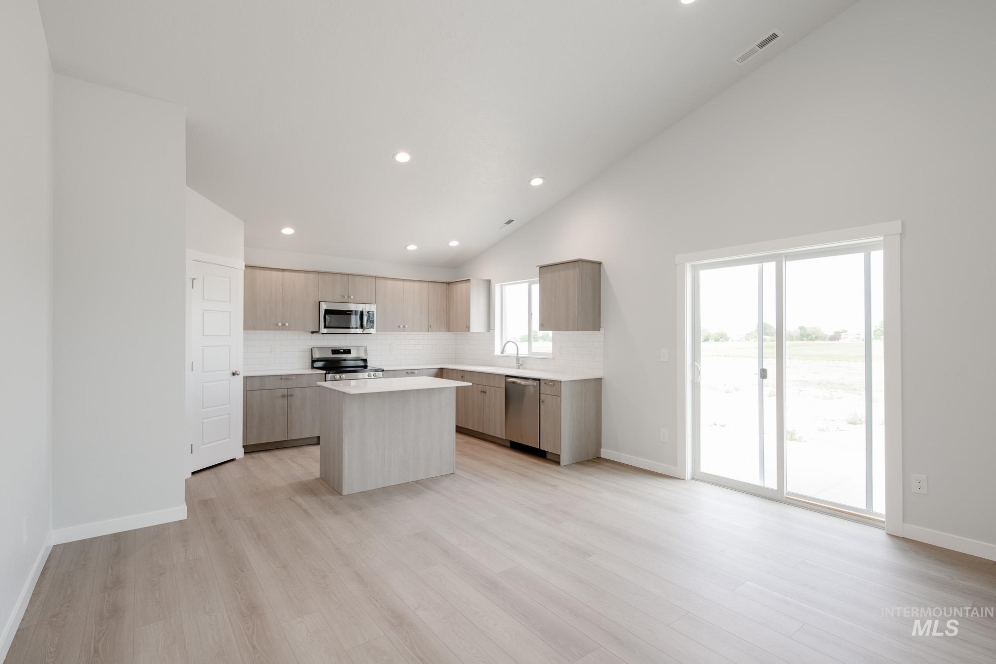 3806 W Tribute St, Meridian, Idaho 83642, 4 Bedrooms, 2 Bathrooms, Residential For Sale, Price $439,990, 98950598