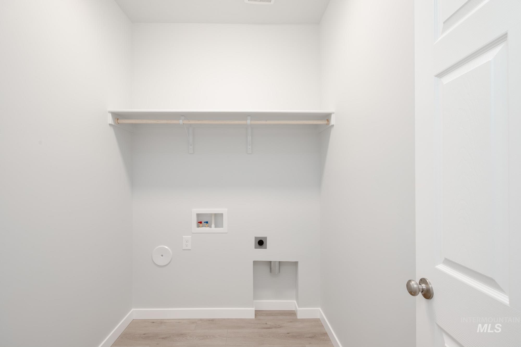 13684 Higley Court, Caldwell, Idaho 83607, 4 Bedrooms, 2 Bathrooms, Residential For Sale, Price $459,990, 98950605