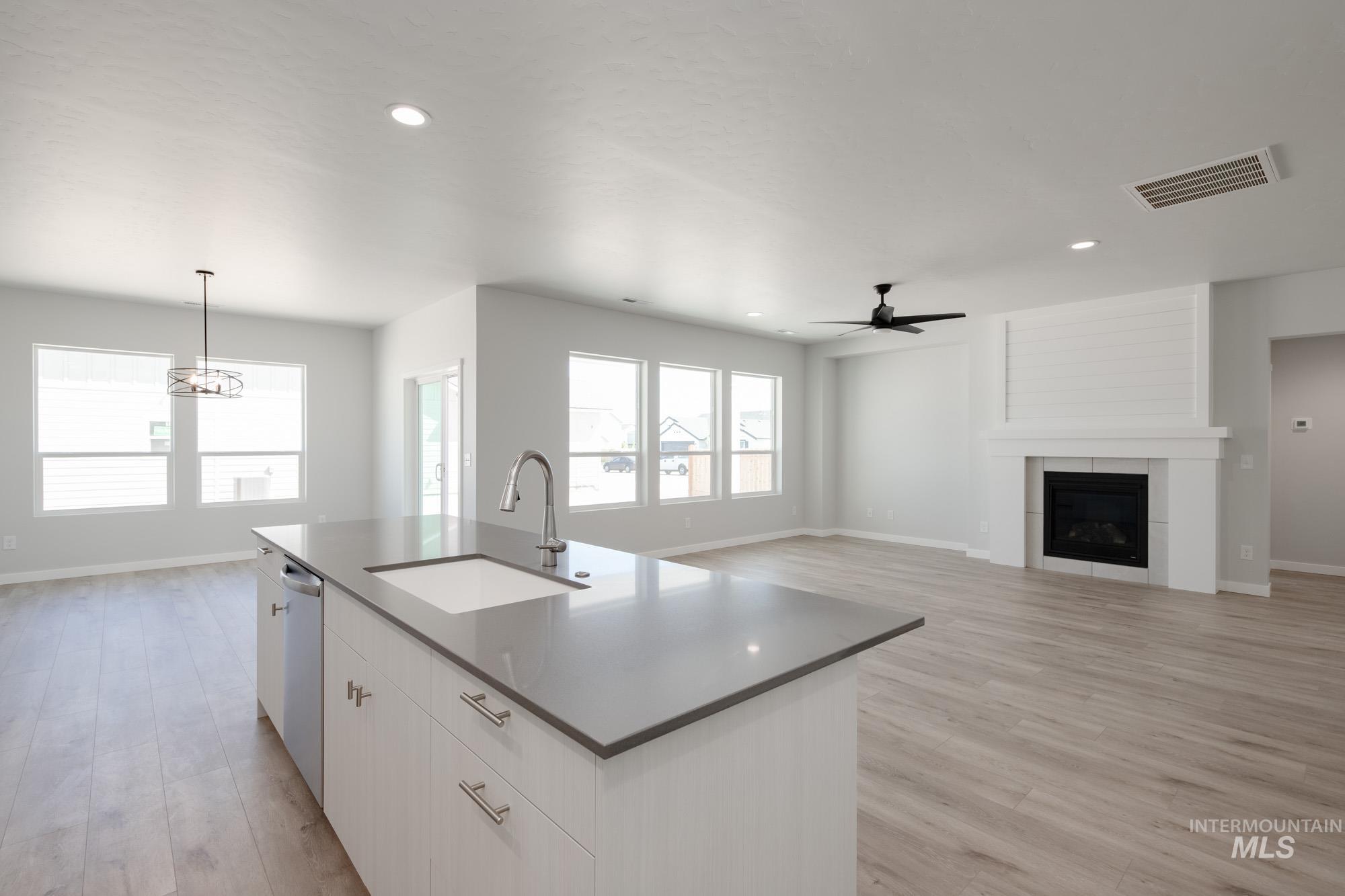 13684 Higley Court, Caldwell, Idaho 83607, 4 Bedrooms, 2 Bathrooms, Residential For Sale, Price $459,990, 98950605