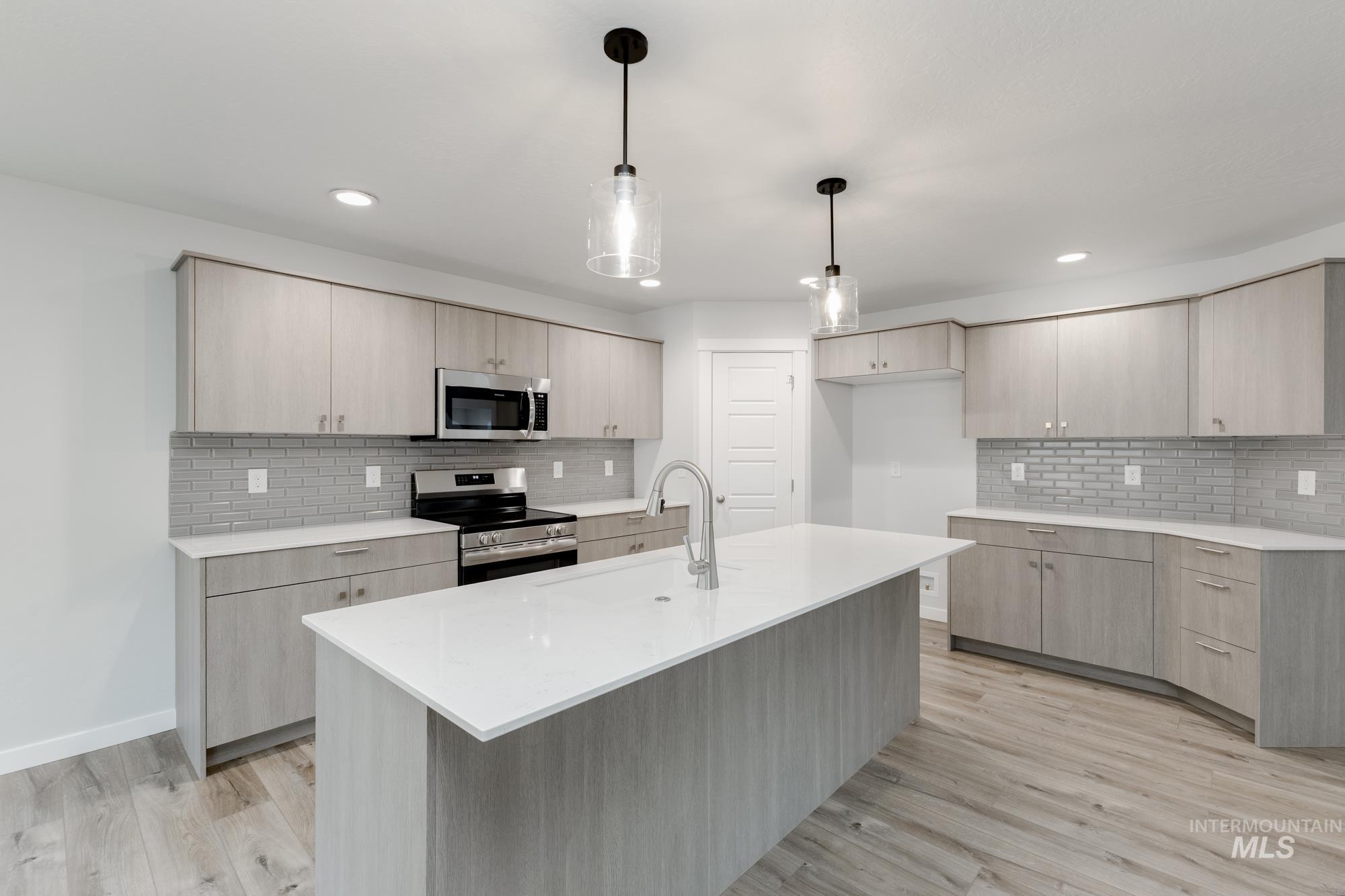 920 E Perjue Basin Dr, Nampa, Idaho 83686, 4 Bedrooms, 3 Bathrooms, Residential For Sale, Price $594,990,MLS 98950608