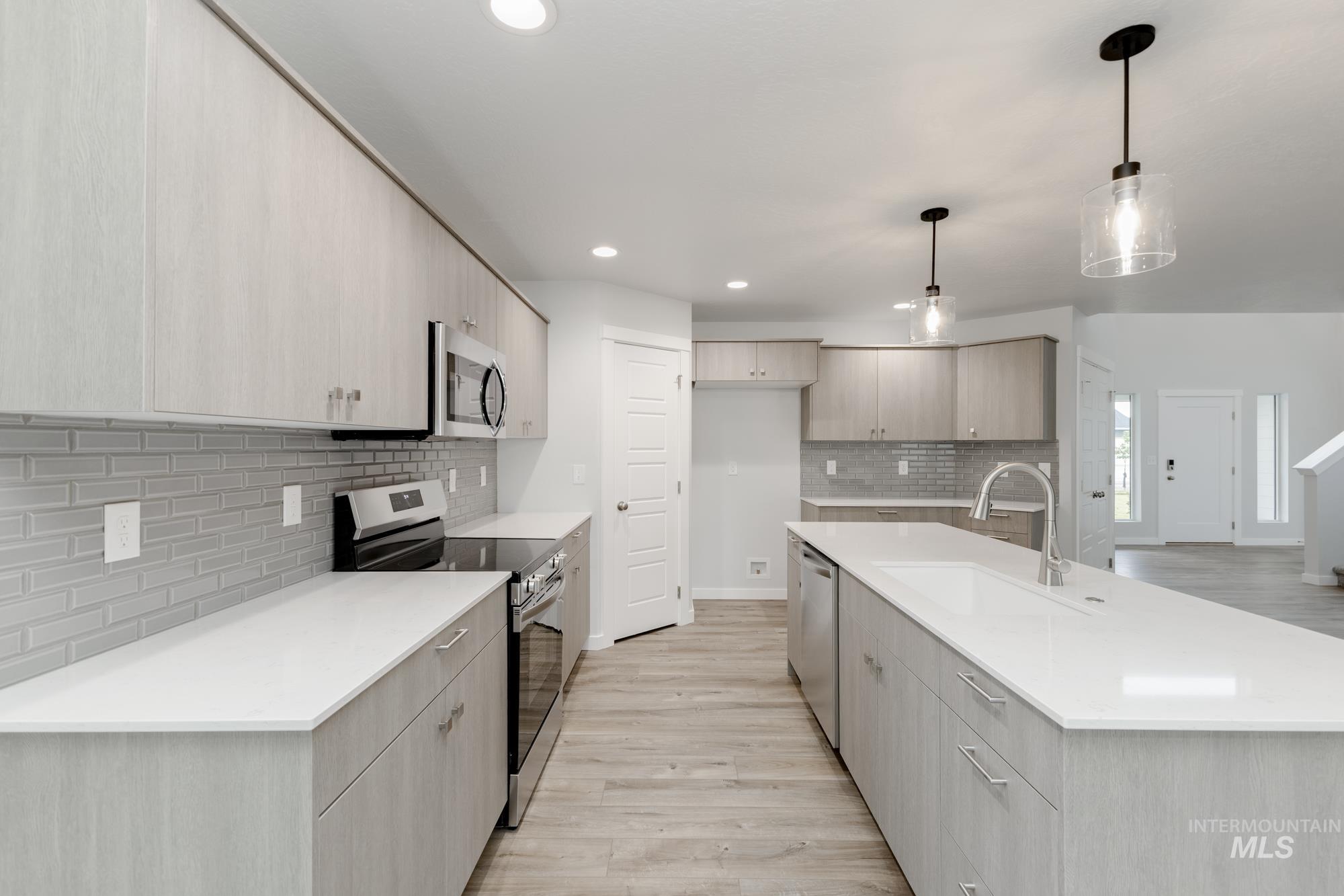 920 E Perjue Basin Dr, Nampa, Idaho 83686, 4 Bedrooms, 3 Bathrooms, Residential For Sale, Price $594,990,MLS 98950608