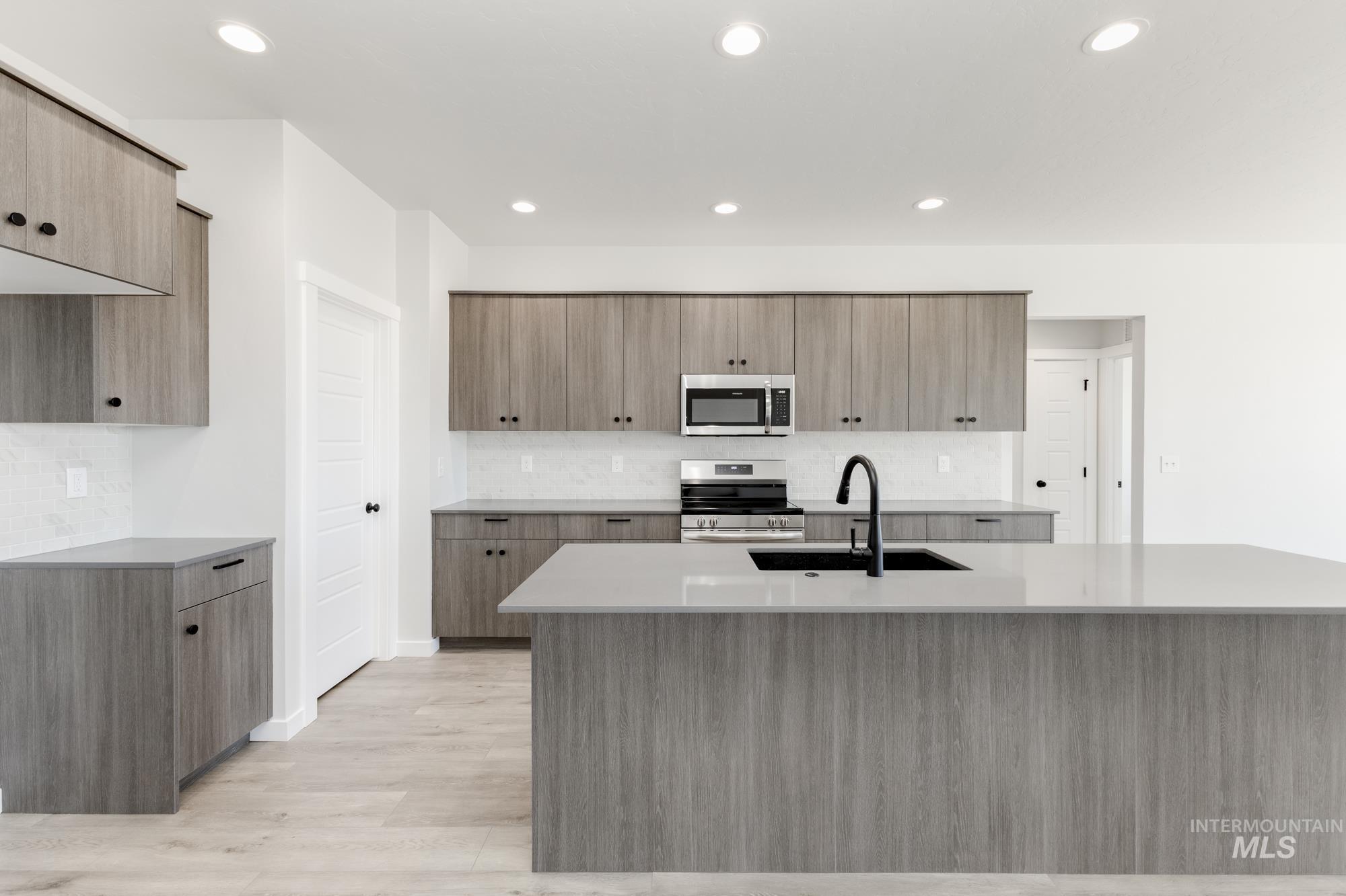 829 E Perjue Basin Dr, Nampa, Idaho 83686, 4 Bedrooms, 2 Bathrooms, Residential For Sale, Price $489,990, 98950610