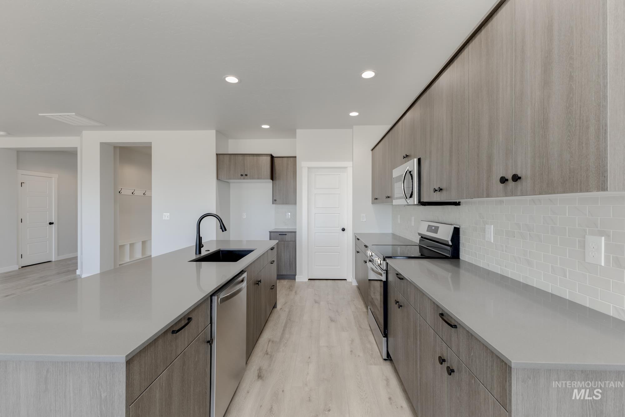 829 E Perjue Basin Dr, Nampa, Idaho 83686, 4 Bedrooms, 2 Bathrooms, Residential For Sale, Price $489,990, 98950610