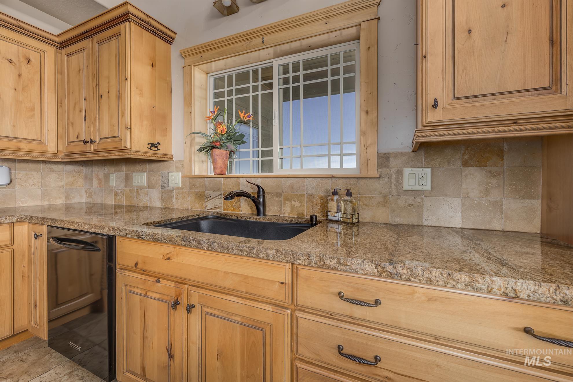 4920 & 4940 Hwy 72, New Plymouth, Idaho 83655, 3 Bedrooms, 3 Bathrooms, Residential For Sale, Price $1,775,000,MLS 98950614