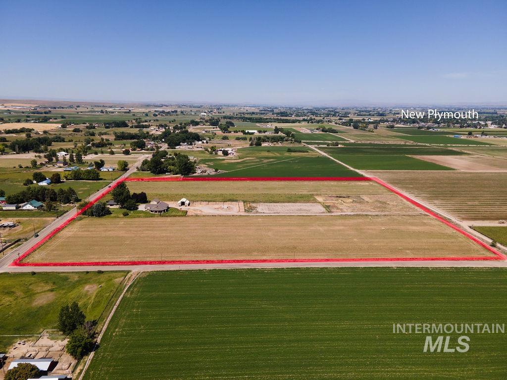 4920 & 4940 Hwy 72, New Plymouth, Idaho 83655, 3 Bedrooms, 3 Bathrooms, Residential For Sale, Price $1,775,000,MLS 98950614