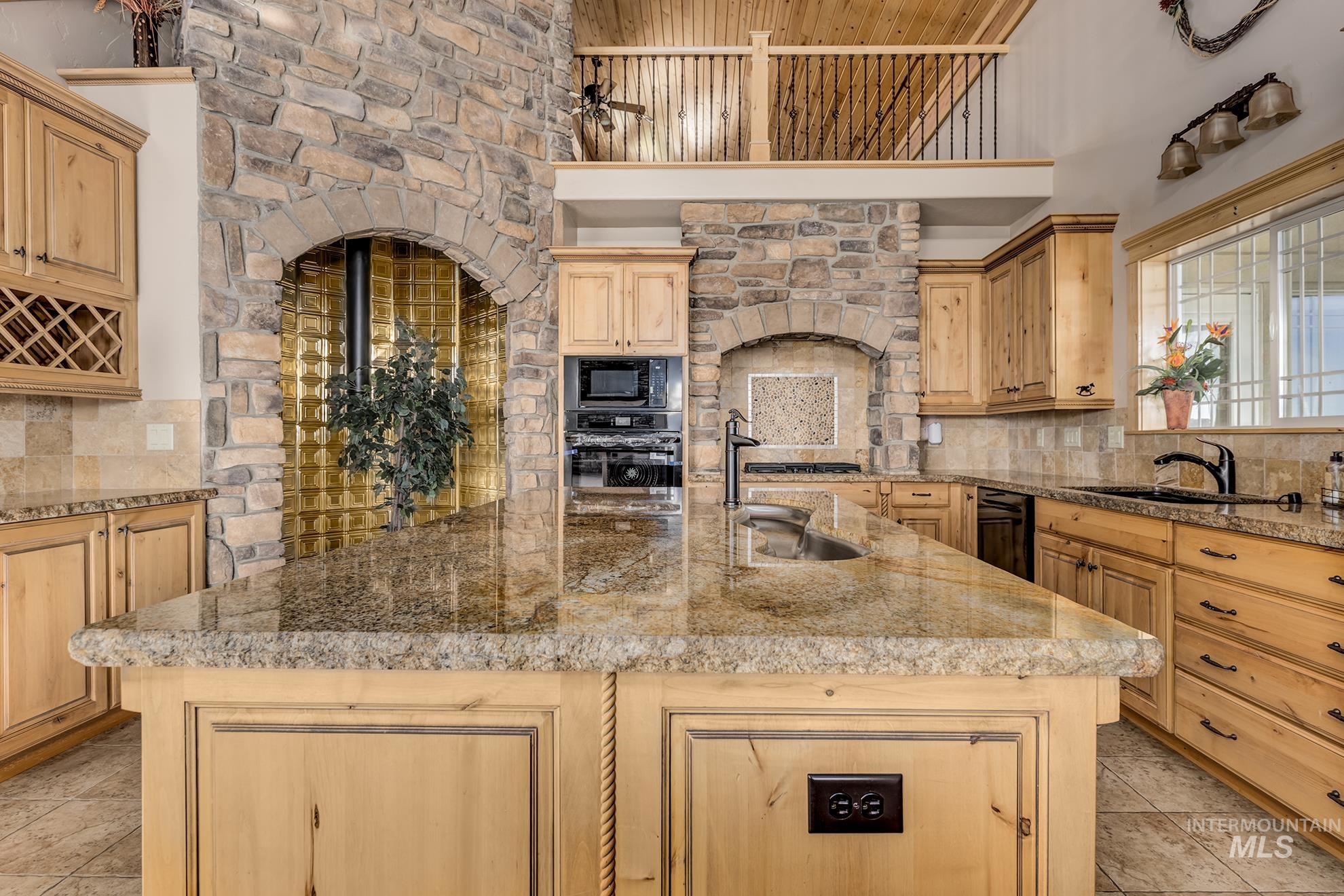 4920 & 4940 Hwy 72, New Plymouth, Idaho 83655, 3 Bedrooms, 3 Bathrooms, Farm & Ranch For Sale, Price $1,775,000,MLS 98950619