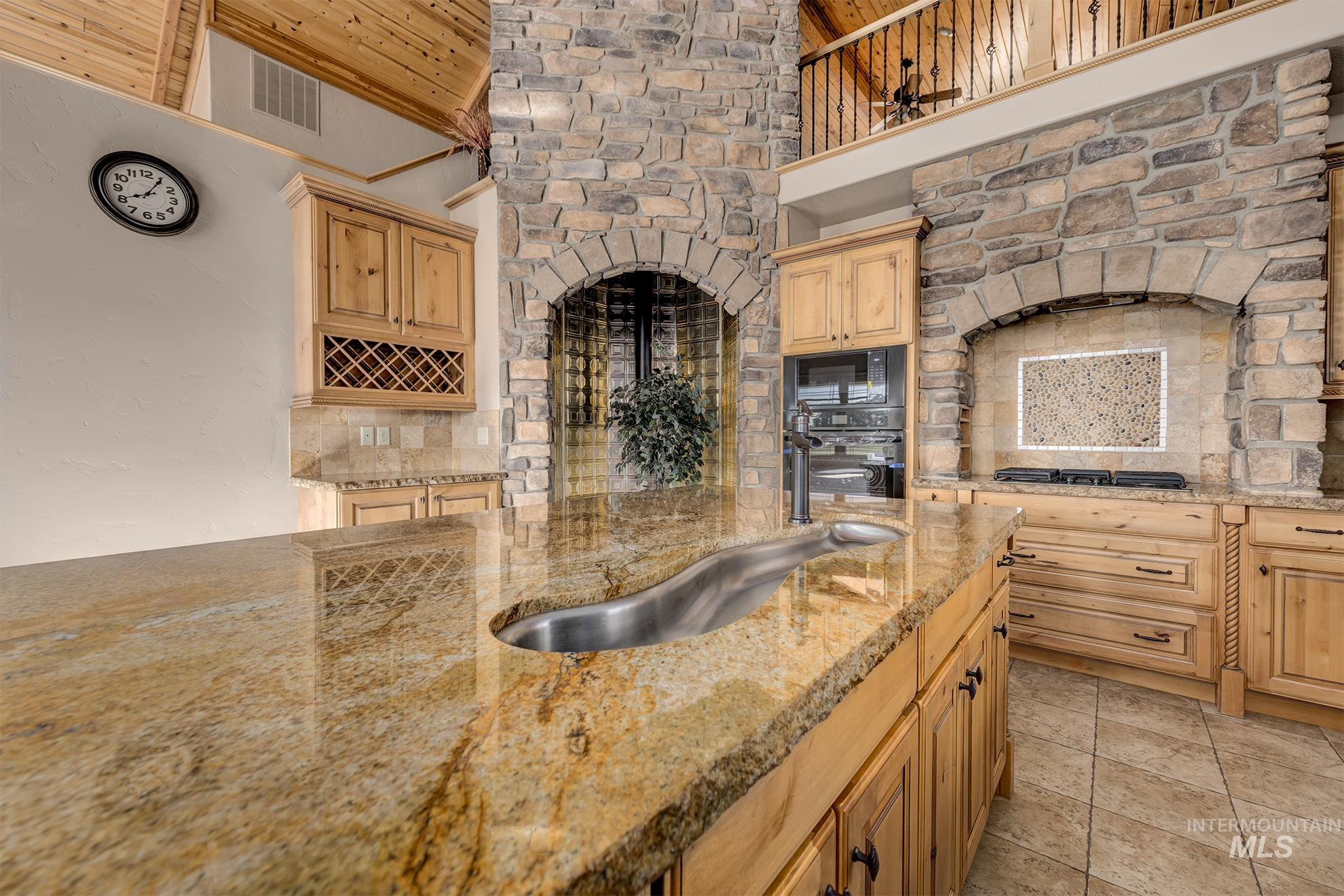 4920 & 4940 Hwy 72, New Plymouth, Idaho 83655, 3 Bedrooms, 3 Bathrooms, Farm & Ranch For Sale, Price $1,775,000,MLS 98950619