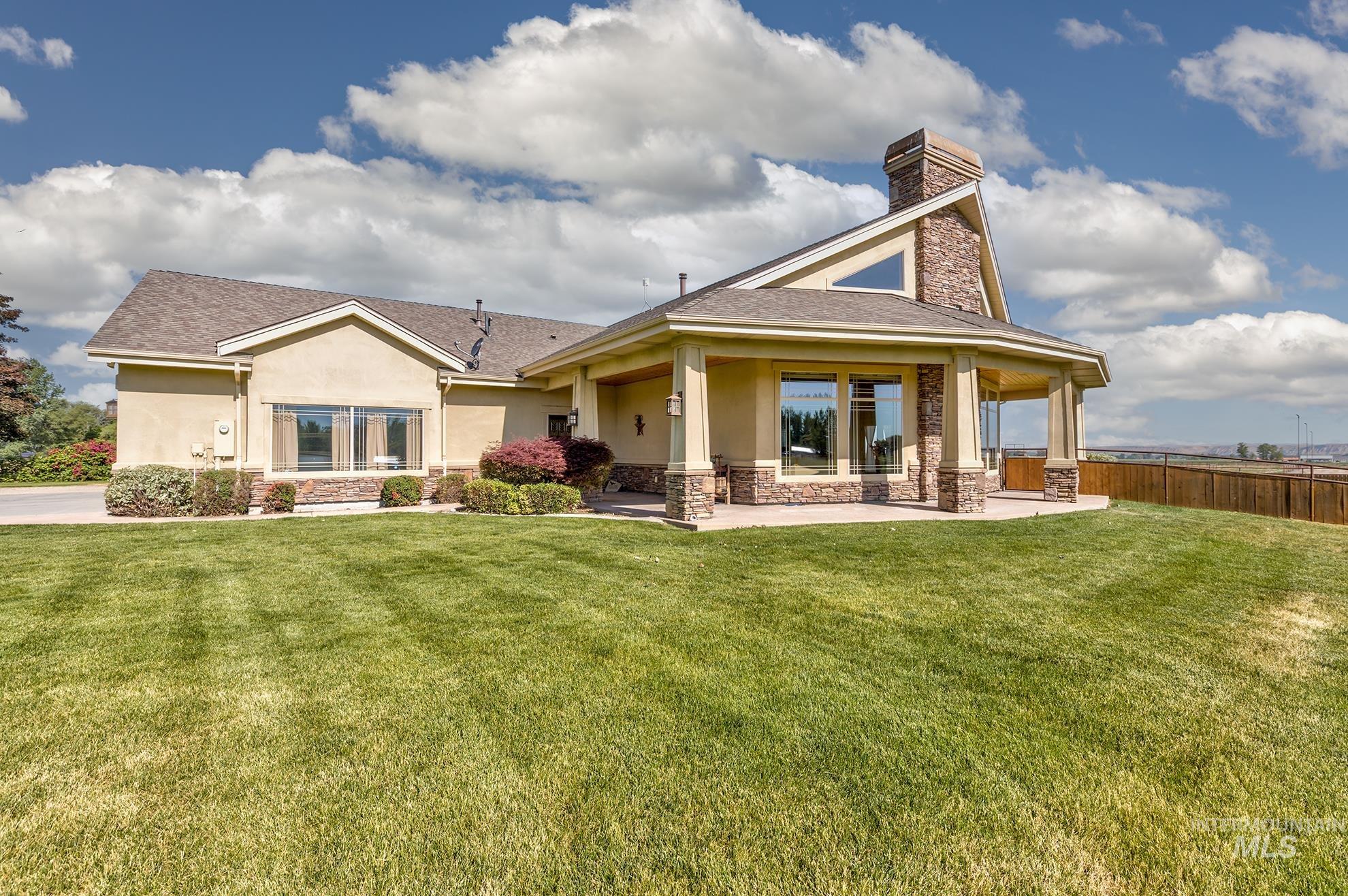4920 & 4940 Hwy 72, New Plymouth, Idaho 83655, 3 Bedrooms, 3 Bathrooms, Farm & Ranch For Sale, Price $1,775,000,MLS 98950619
