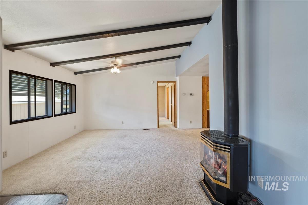 914 N Midland Blvd, Nampa, Idaho 83651, 3 Bedrooms, 2 Bathrooms, Residential For Sale, Price $109,900, 98950625