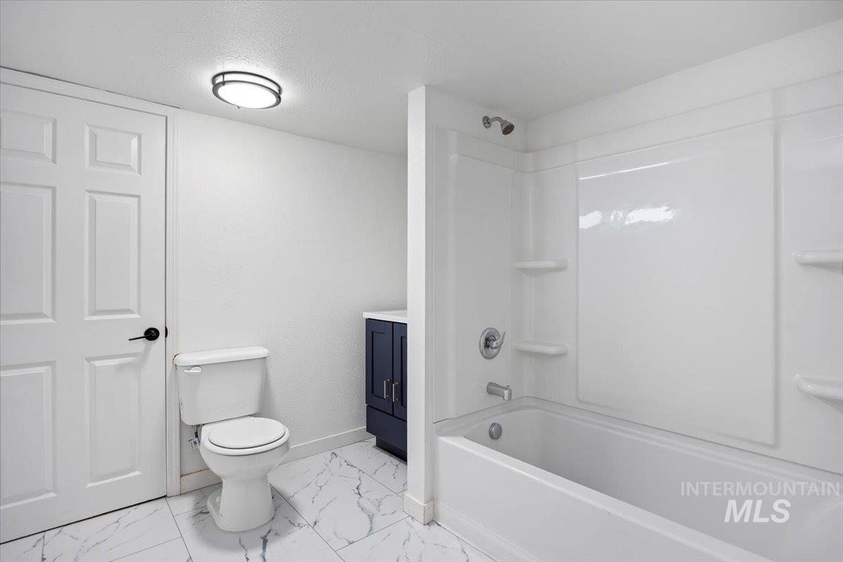 2982 E 990 S, Hazelton, Idaho 83335, 4 Bedrooms, 2 Bathrooms, Residential For Sale, Price $505,000, 98950636