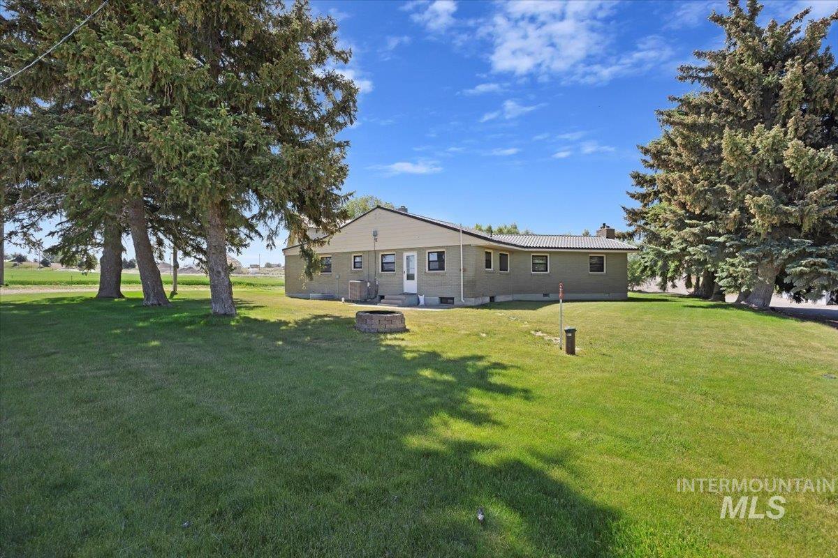 2982 E 990 S, Hazelton, Idaho 83335, 4 Bedrooms, 2 Bathrooms, Residential For Sale, Price $505,000, 98950636