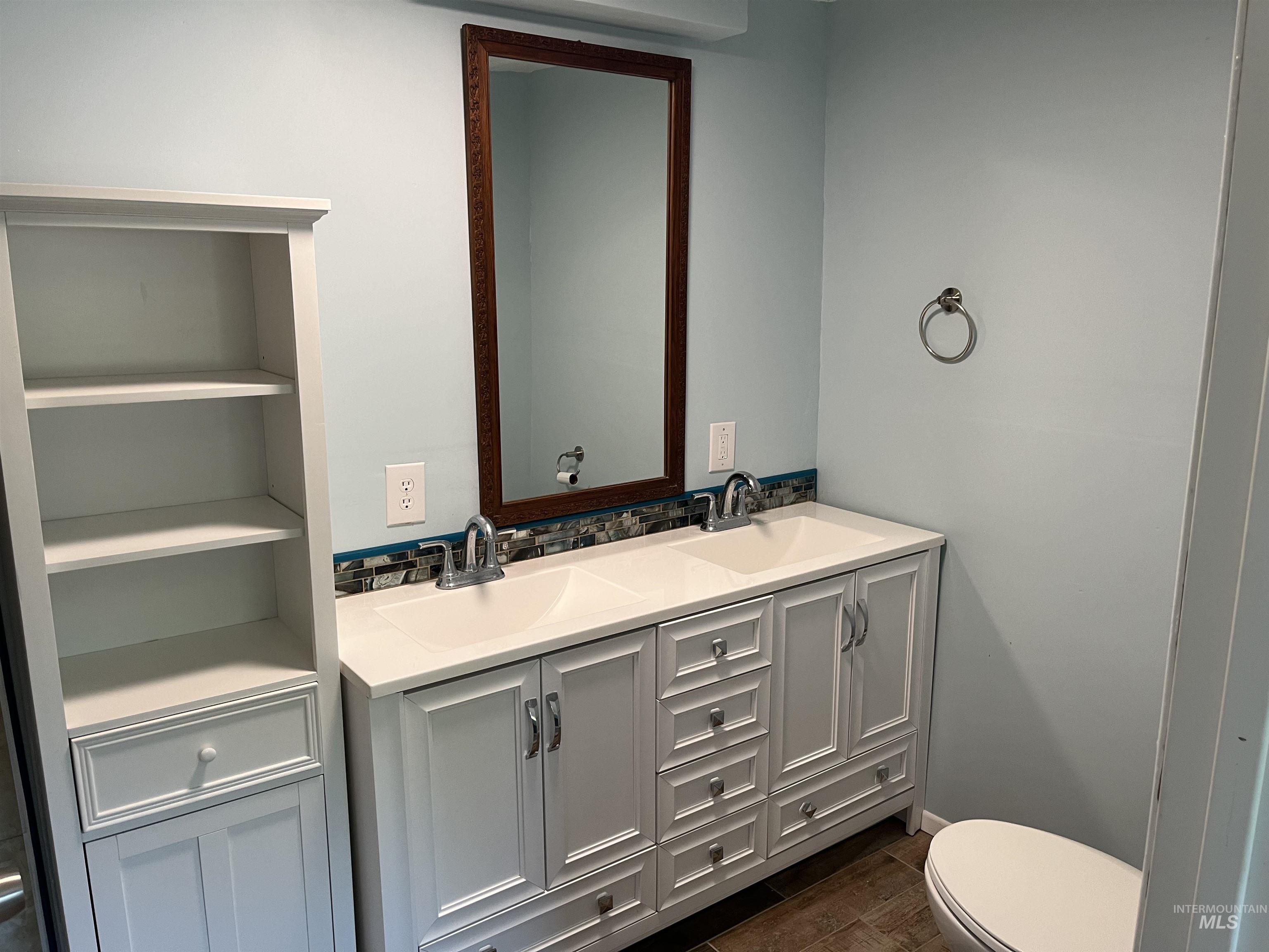 3073 Vickie Lane, Twin Falls, Idaho 83301, 3 Bedrooms, 2 Bathrooms, Residential For Sale, Price $395,000, 98950652