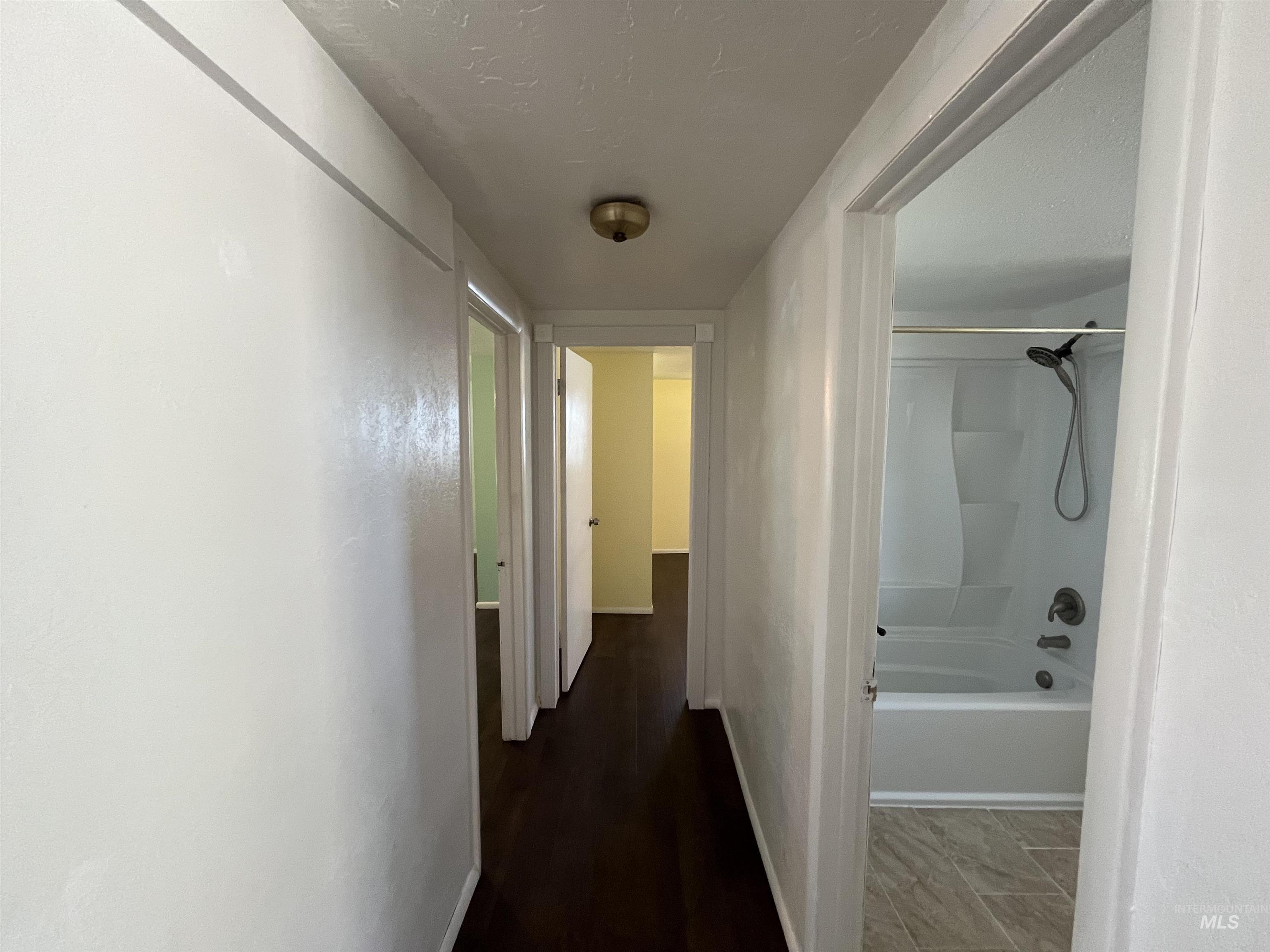 3073 Vickie Lane, Twin Falls, Idaho 83301, 3 Bedrooms, 2 Bathrooms, Residential For Sale, Price $395,000, 98950652