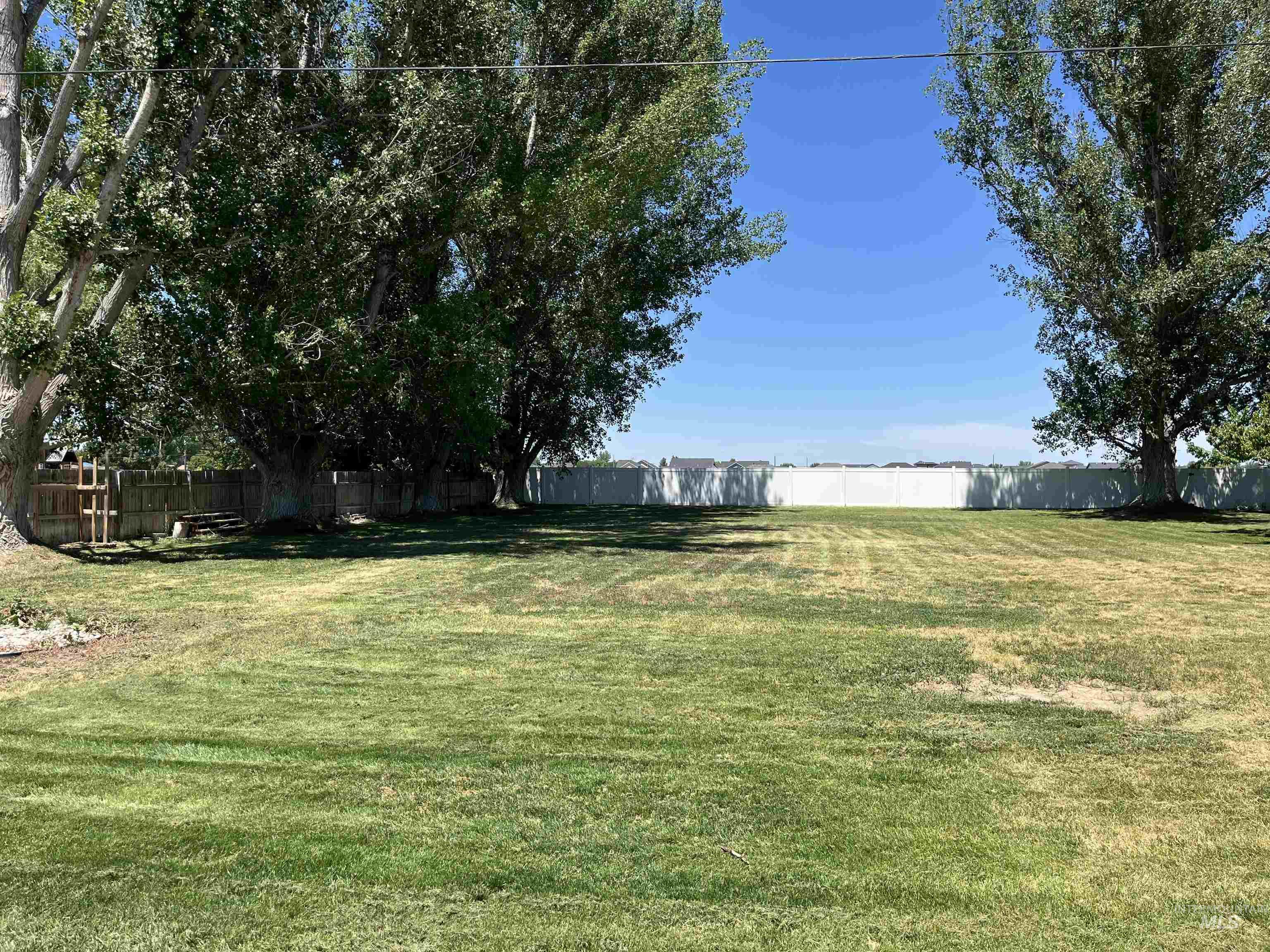 3073 Vickie Lane, Twin Falls, Idaho 83301, 3 Bedrooms, 2 Bathrooms, Residential For Sale, Price $395,000, 98950652