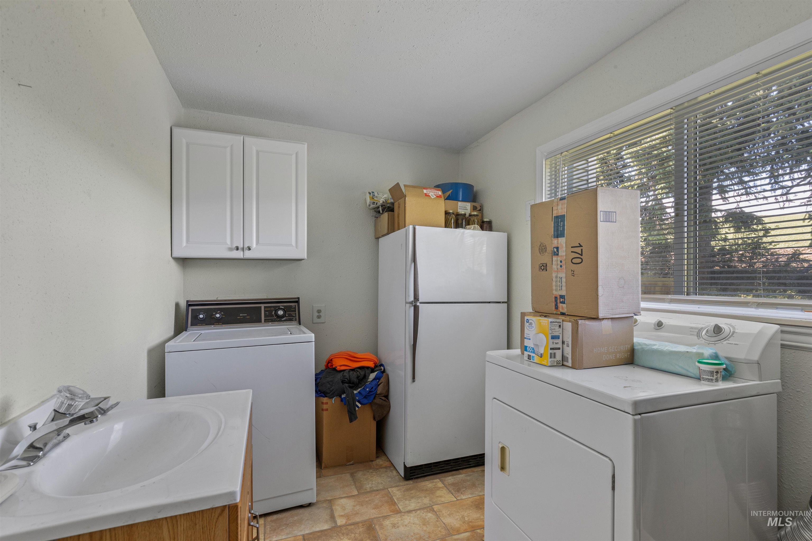 751 Boone Hill Rd, Colton, Washington 99113, 2 Bedrooms, 1 Bathroom, Residential For Sale, Price $450,000, 98950663