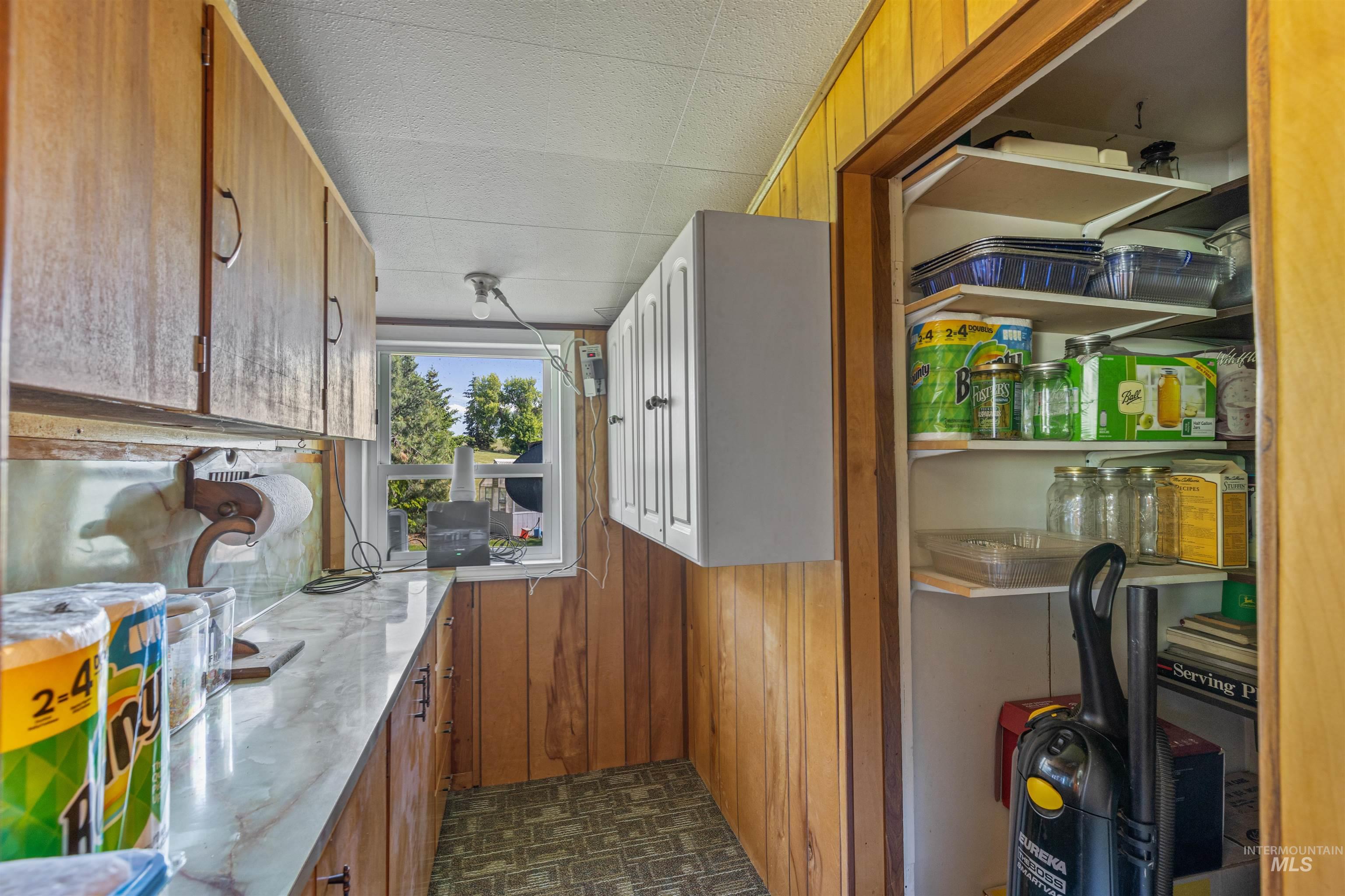 751 Boone Hill Rd, Colton, Washington 99113, 2 Bedrooms, 1 Bathroom, Residential For Sale, Price $450,000, 98950663