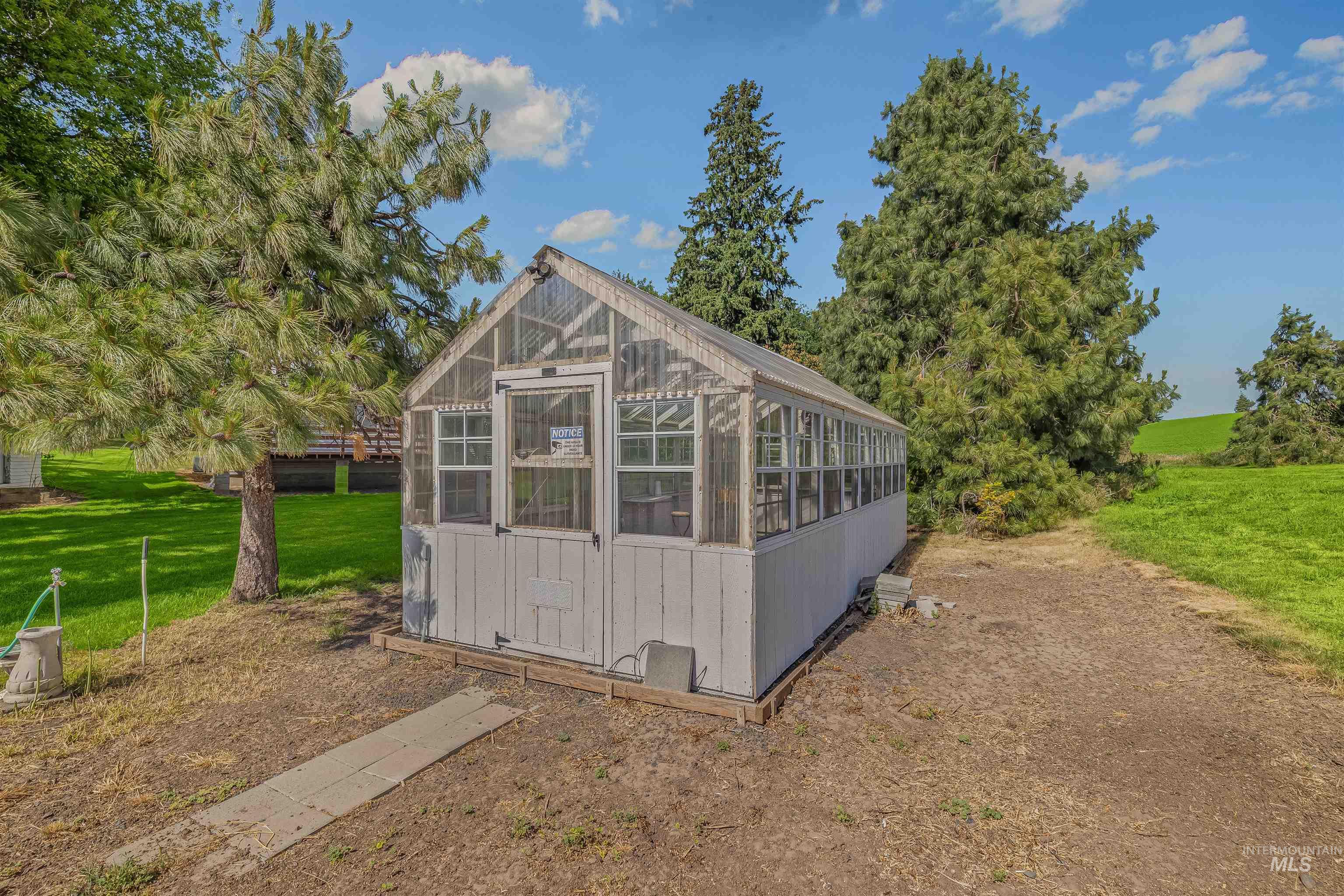 751 Boone Hill Rd, Colton, Washington 99113, 2 Bedrooms, 1 Bathroom, Residential For Sale, Price $450,000, 98950663