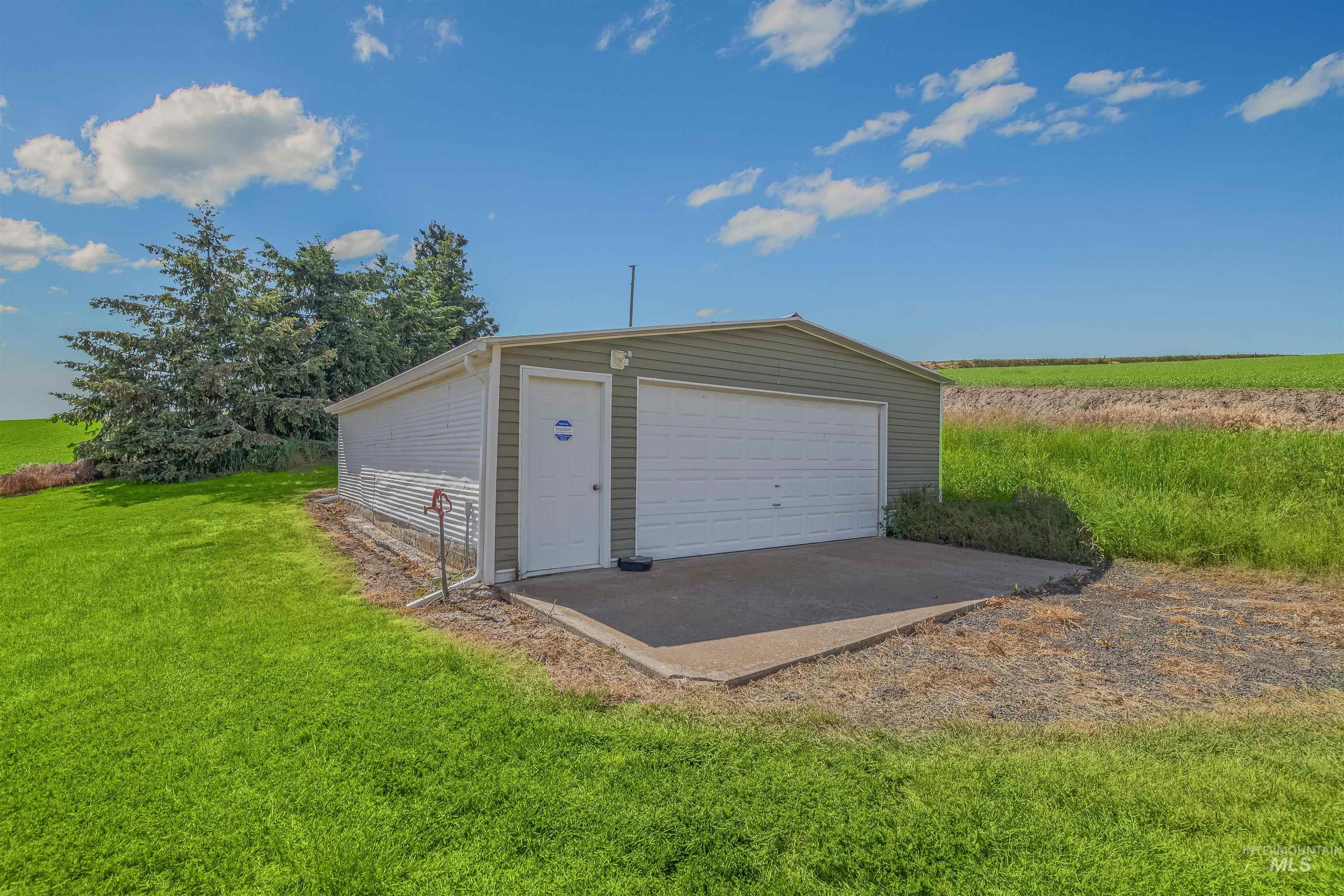 751 Boone Hill Rd, Colton, Washington 99113, 2 Bedrooms, 1 Bathroom, Residential For Sale, Price $450,000, 98950663