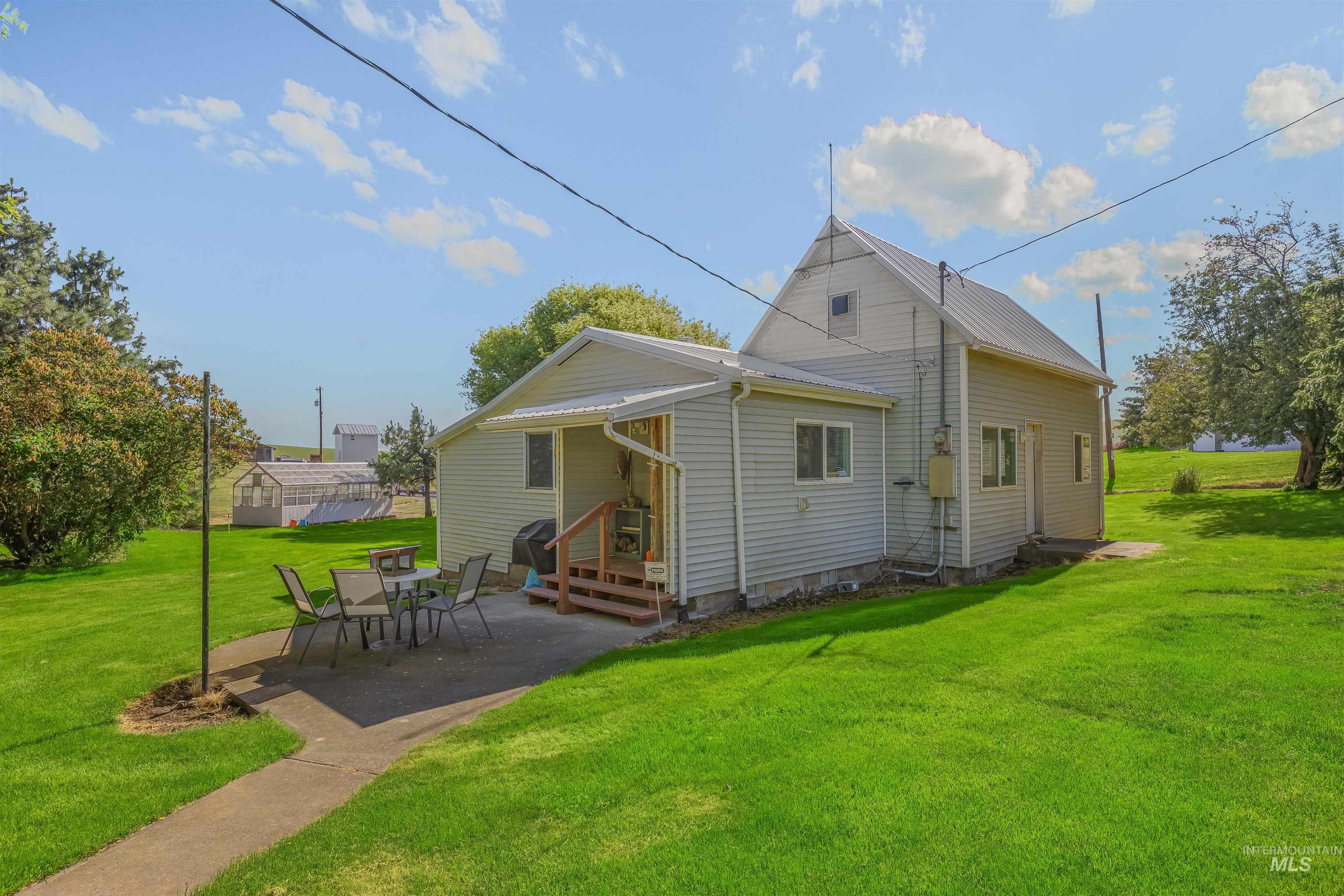 751 Boone Hill Rd, Colton, Washington 99113, 2 Bedrooms, 1 Bathroom, Residential For Sale, Price $450,000, 98950663