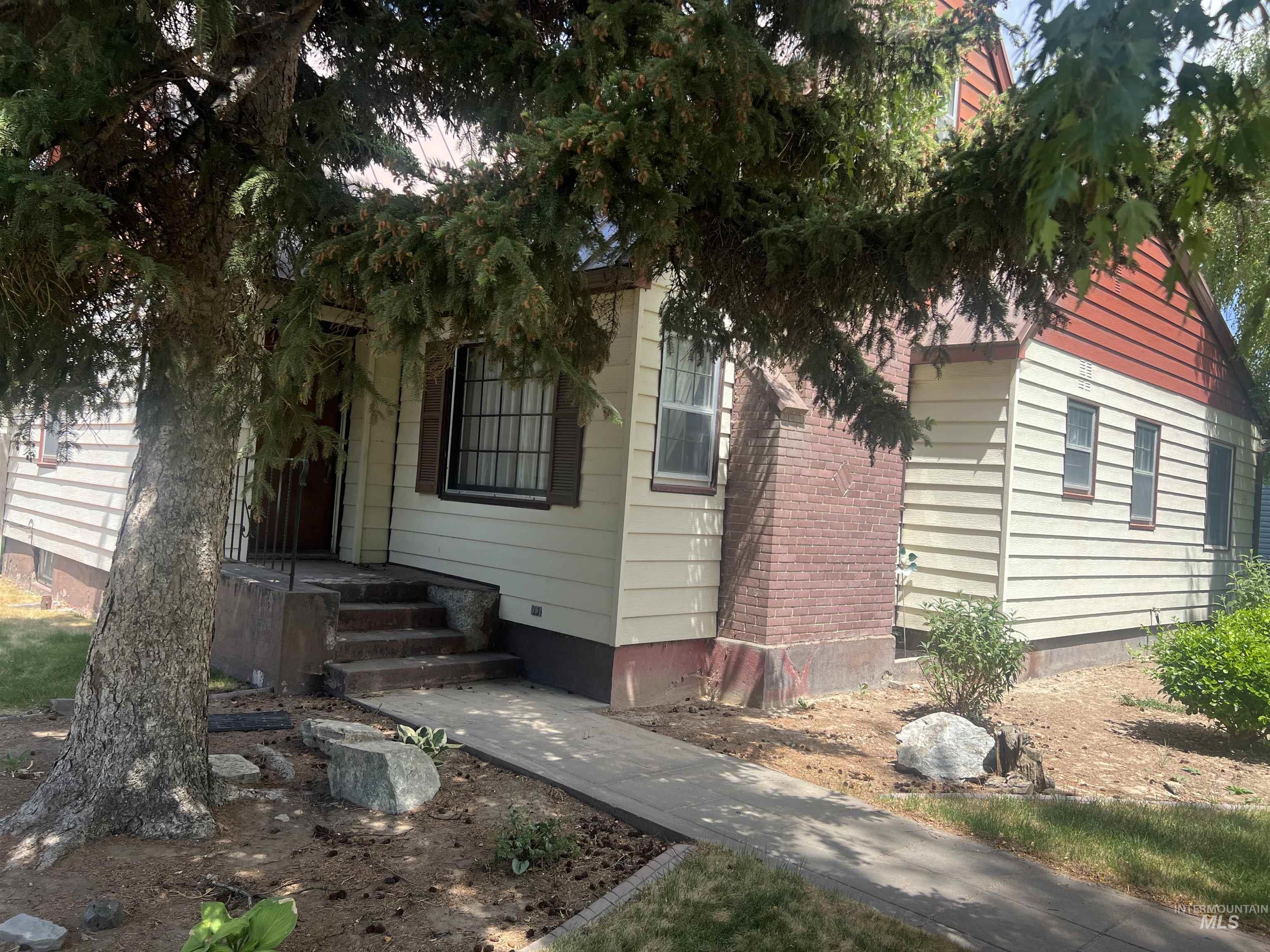 520 E Ave A, Jerome, Idaho 83338, 3 Bedrooms, 2 Bathrooms, Residential For Sale, Price $349,900, 98950670