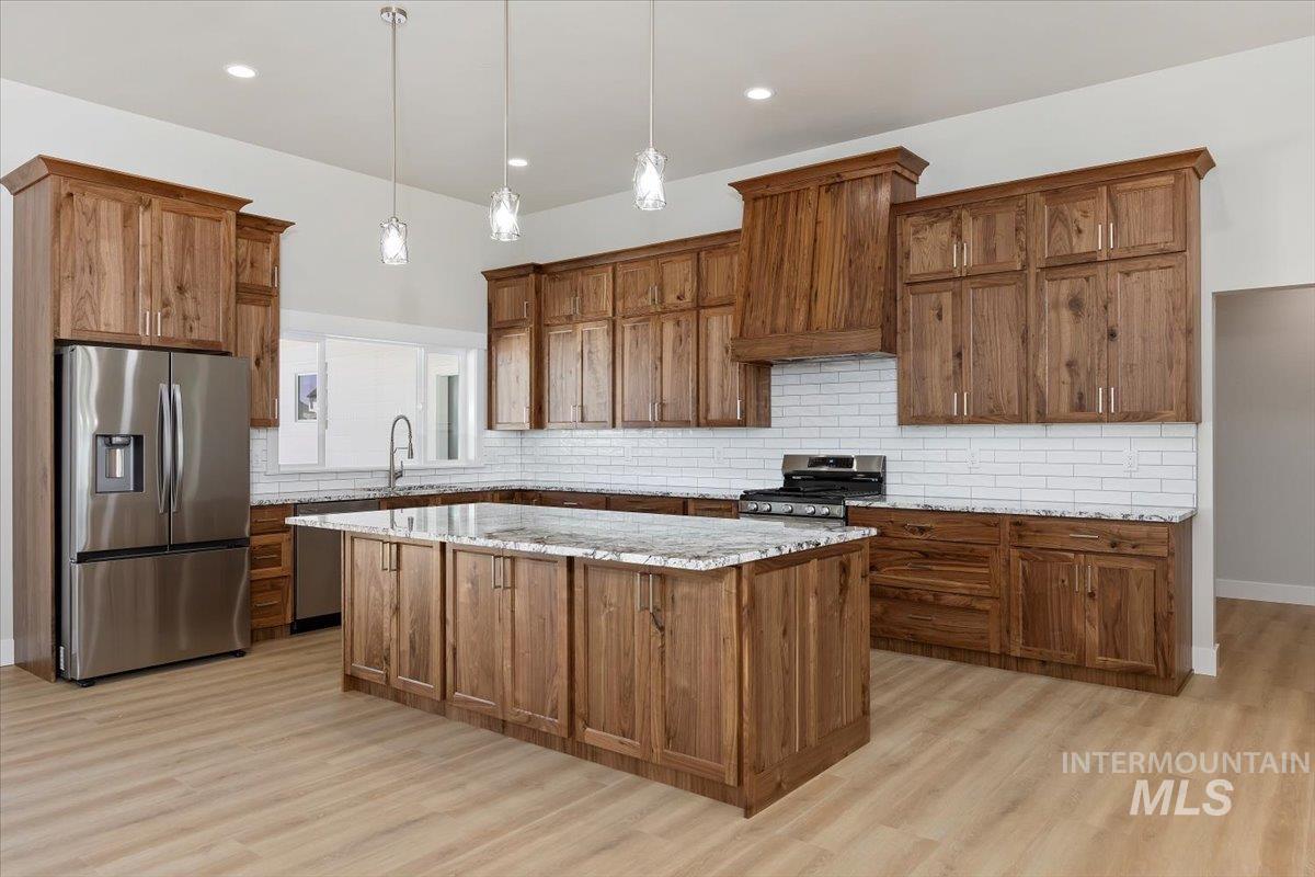 3119 Crescent Moon Rd, Twin Falls, Idaho 83301, 4 Bedrooms, 2.5 Bathrooms, Residential For Sale, Price $639,900, 98950676