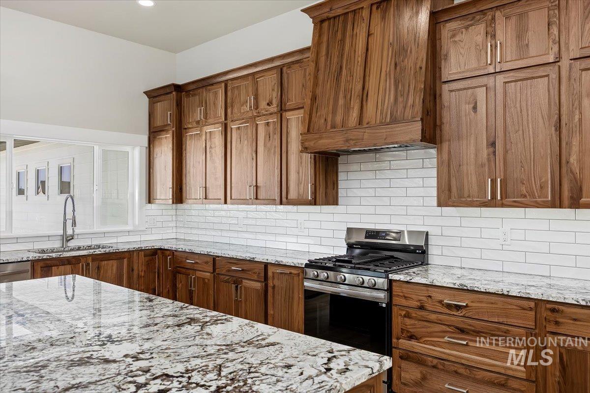 3119 Crescent Moon Rd, Twin Falls, Idaho 83301, 4 Bedrooms, 2.5 Bathrooms, Residential For Sale, Price $639,900, 98950676