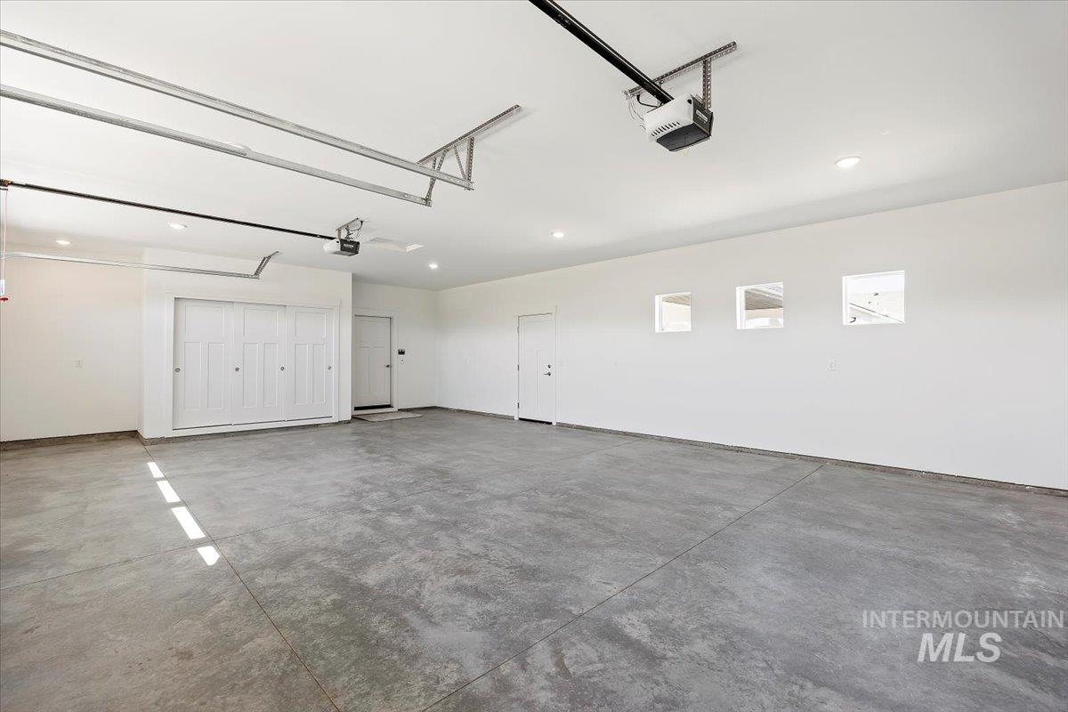 3119 Crescent Moon Rd, Twin Falls, Idaho 83301, 4 Bedrooms, 2.5 Bathrooms, Residential For Sale, Price $639,900, 98950676