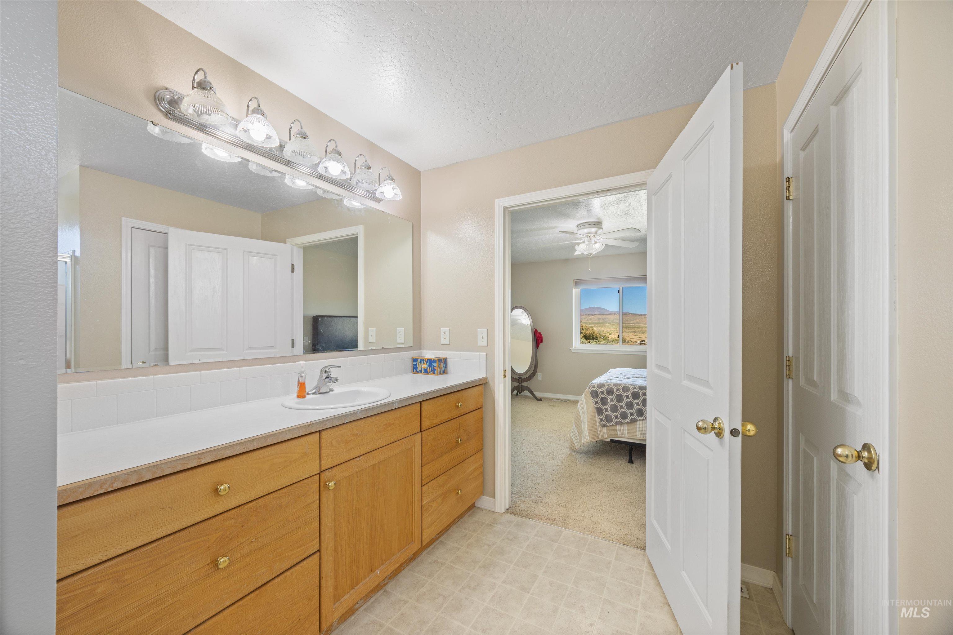 15408 WAR EAGLE RD, Murphy, Idaho 83650, 3 Bedrooms, 2 Bathrooms, Residential For Sale, Price $694,900,MLS 98950691