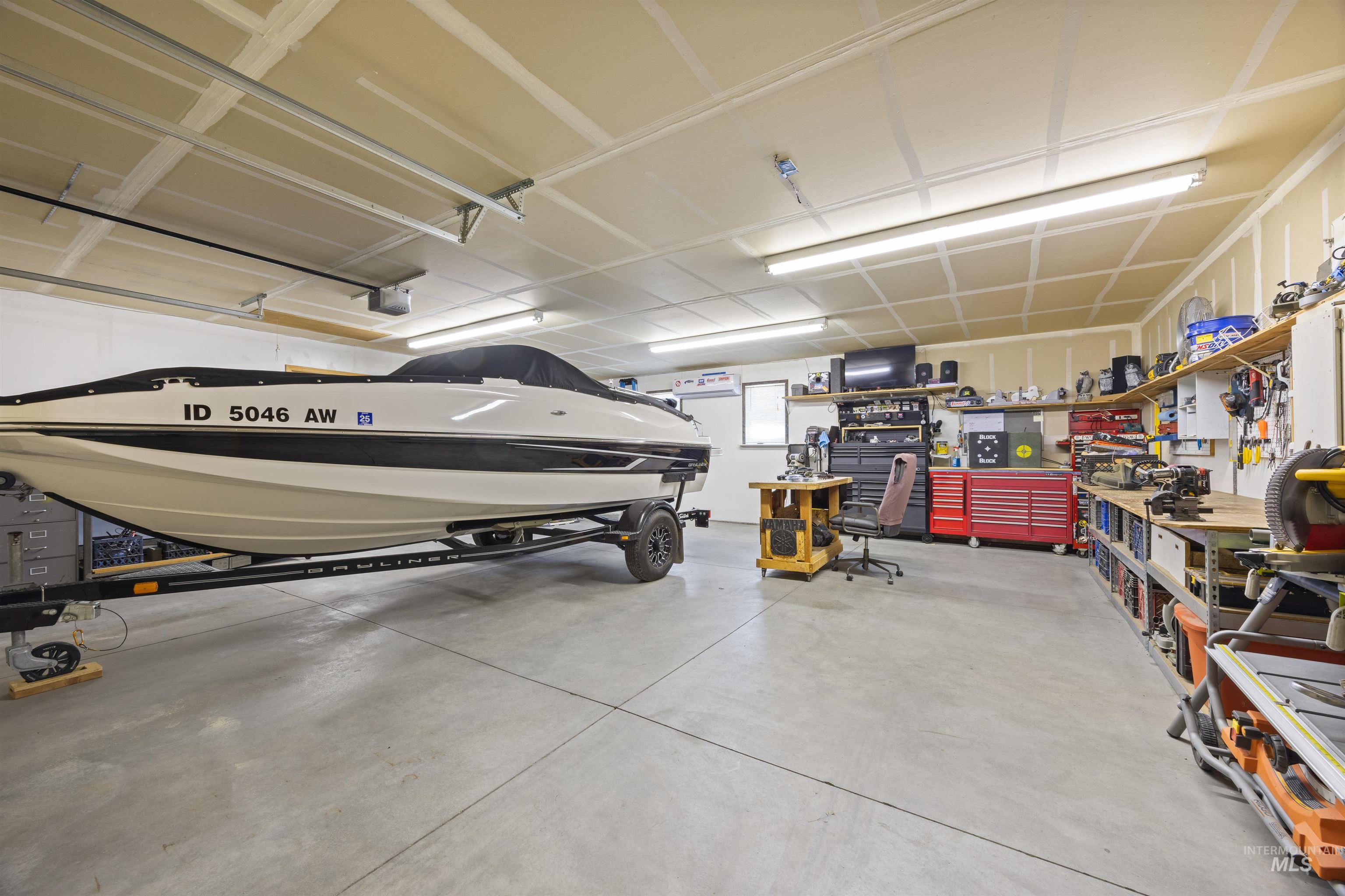 15408 WAR EAGLE RD, Murphy, Idaho 83650, 3 Bedrooms, 2 Bathrooms, Residential For Sale, Price $694,900,MLS 98950691