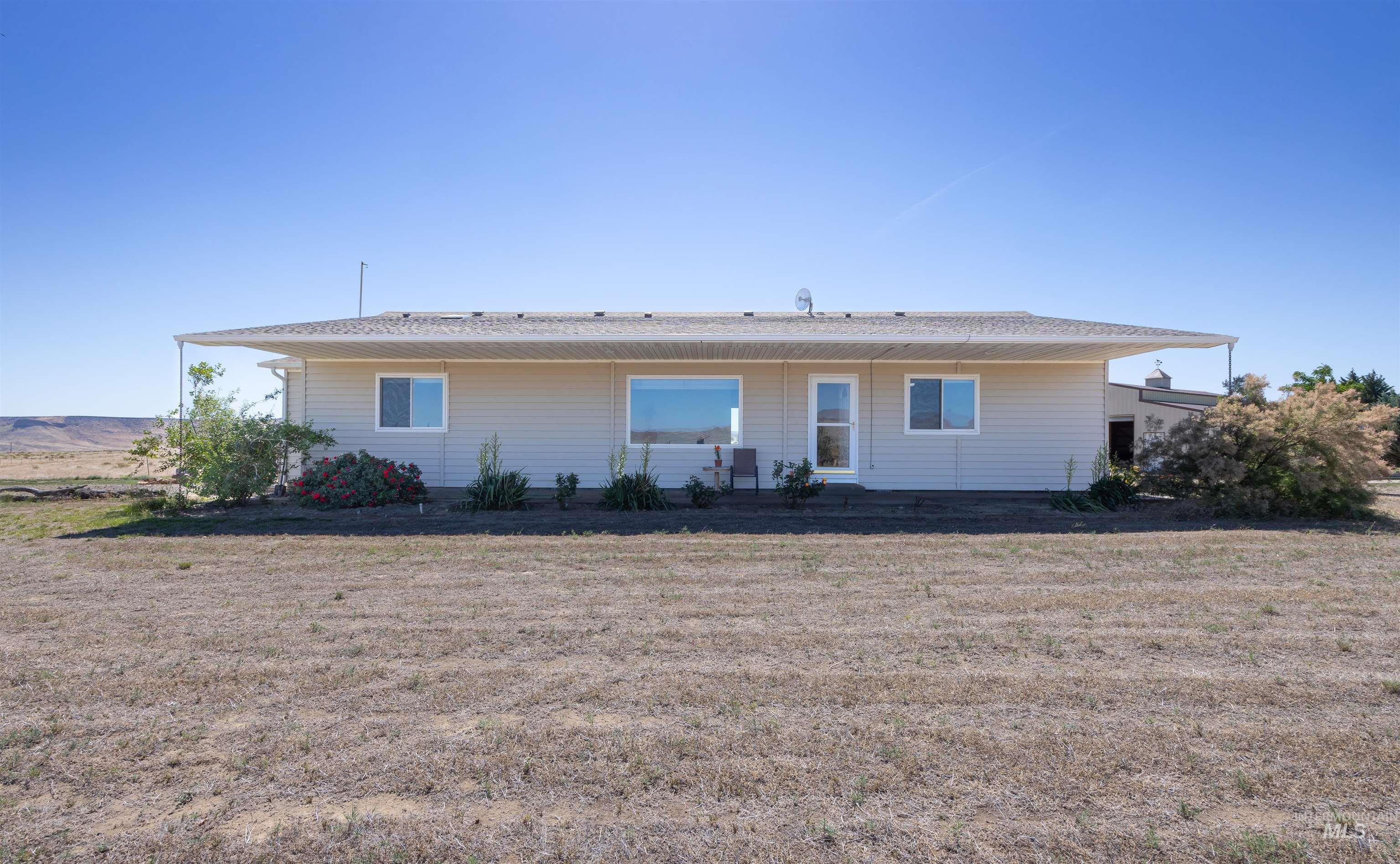 15408 WAR EAGLE RD, Murphy, Idaho 83650, 3 Bedrooms, 2 Bathrooms, Residential For Sale, Price $694,900,MLS 98950691