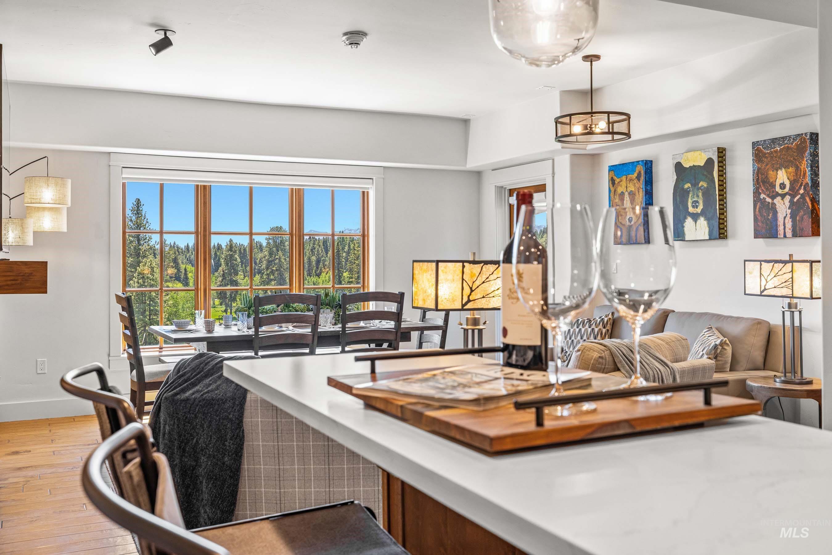 75 Arling Center Court, Donnelly, Idaho 83615, 2 Bedrooms, 2 Bathrooms, Residential For Sale, Price $1,195,000,MLS 98950745