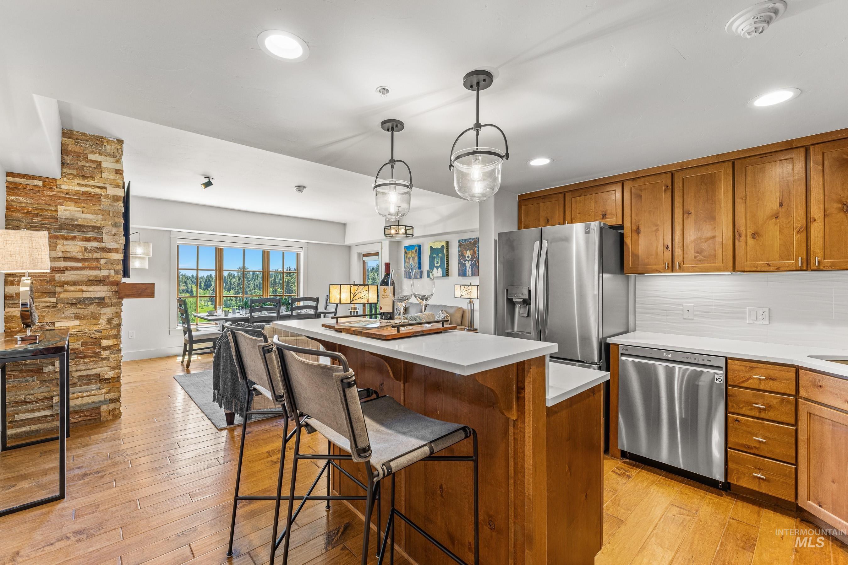 75 Arling Center Court, Donnelly, Idaho 83615, 2 Bedrooms, 2 Bathrooms, Residential For Sale, Price $1,195,000,MLS 98950745