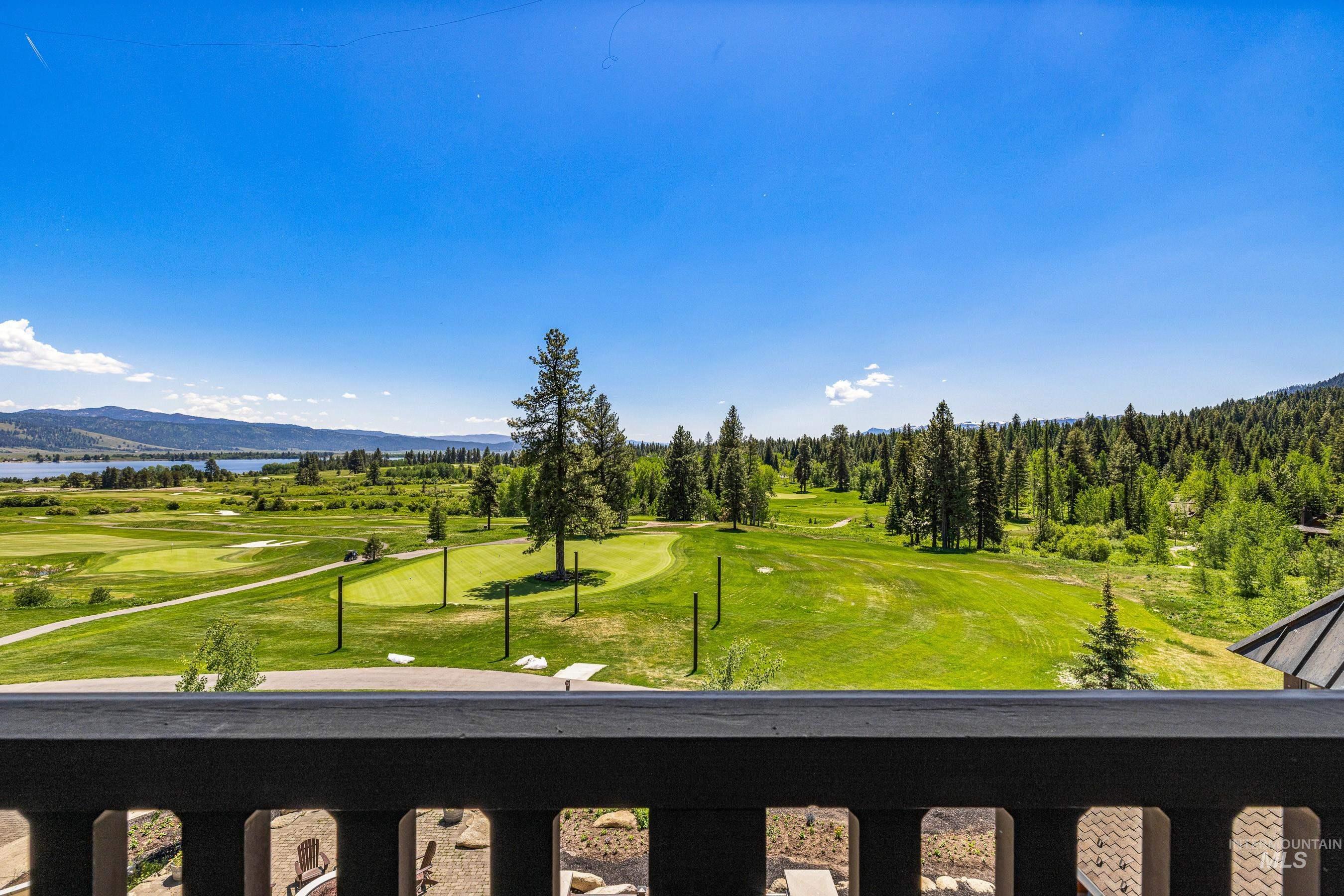 75 Arling Center Court, Donnelly, Idaho 83615, 2 Bedrooms, 2 Bathrooms, Residential For Sale, Price $1,195,000,MLS 98950745