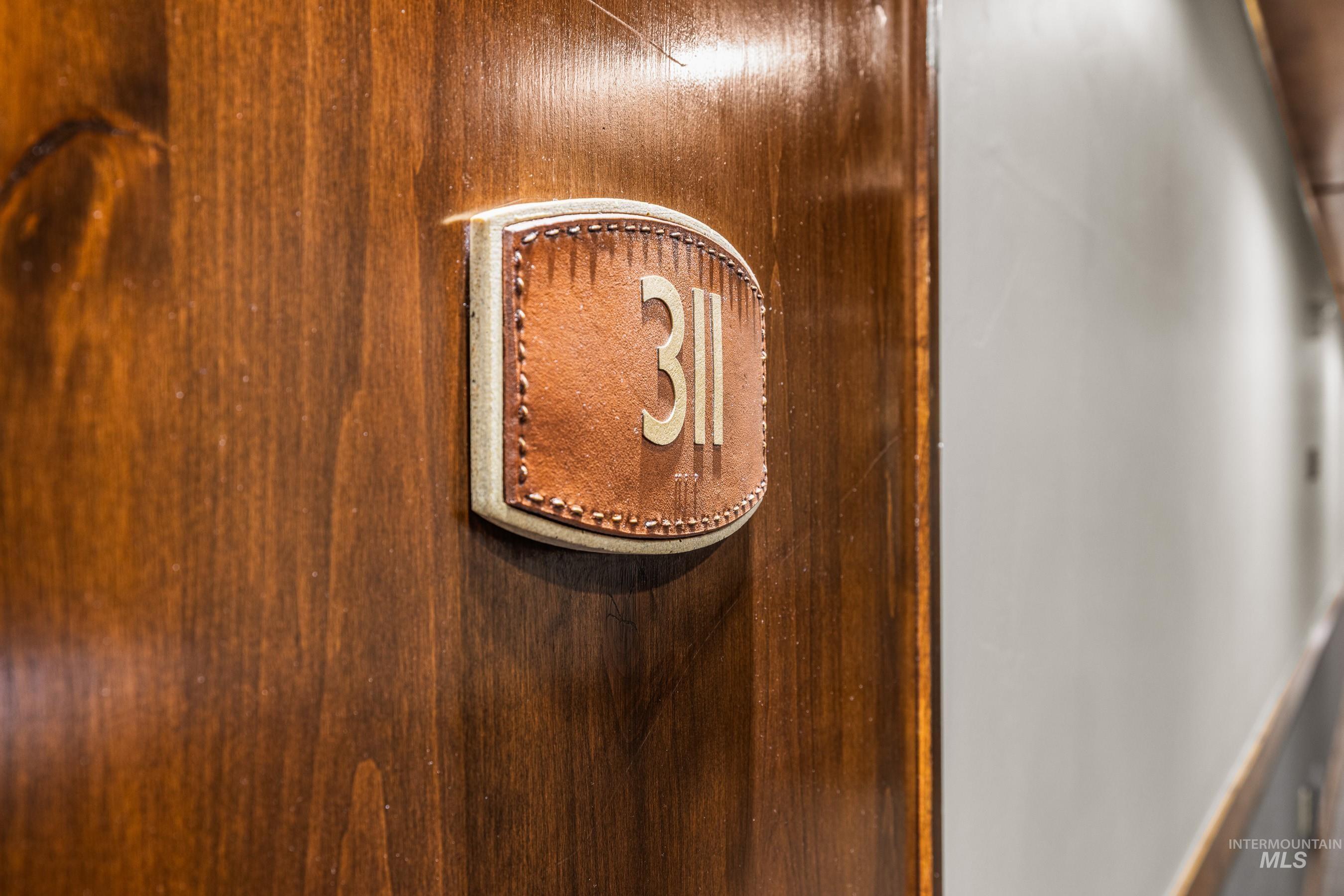 75 Arling Center Court, Donnelly, Idaho 83615, 2 Bedrooms, 2 Bathrooms, Residential For Sale, Price $1,195,000,MLS 98950745