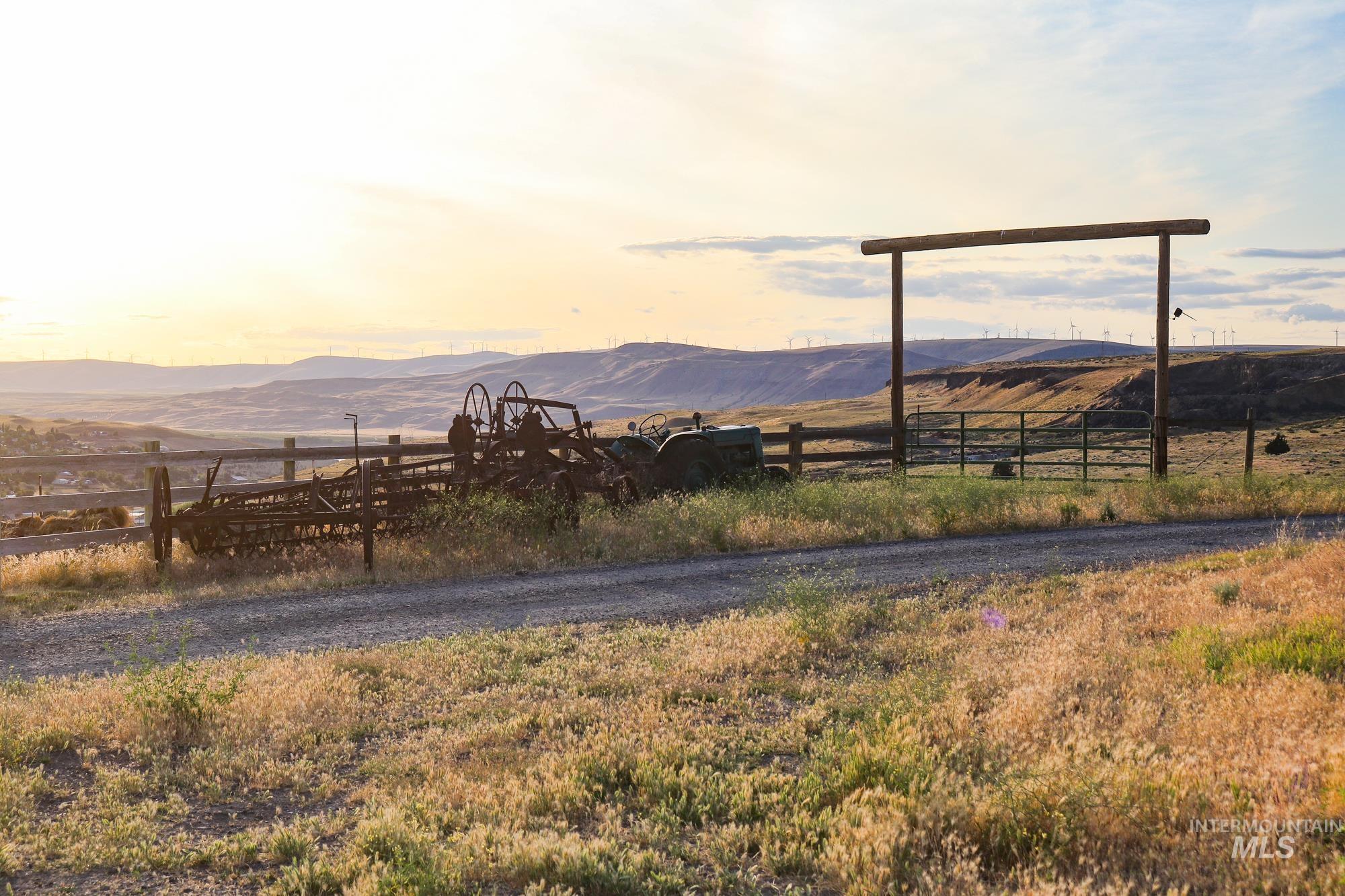 74207 Rhea Lane, Arlington, Oregon 97812, 4 Bedrooms, 2 Bathrooms, Farm & Ranch For Sale, Price $1,MLS 98950807