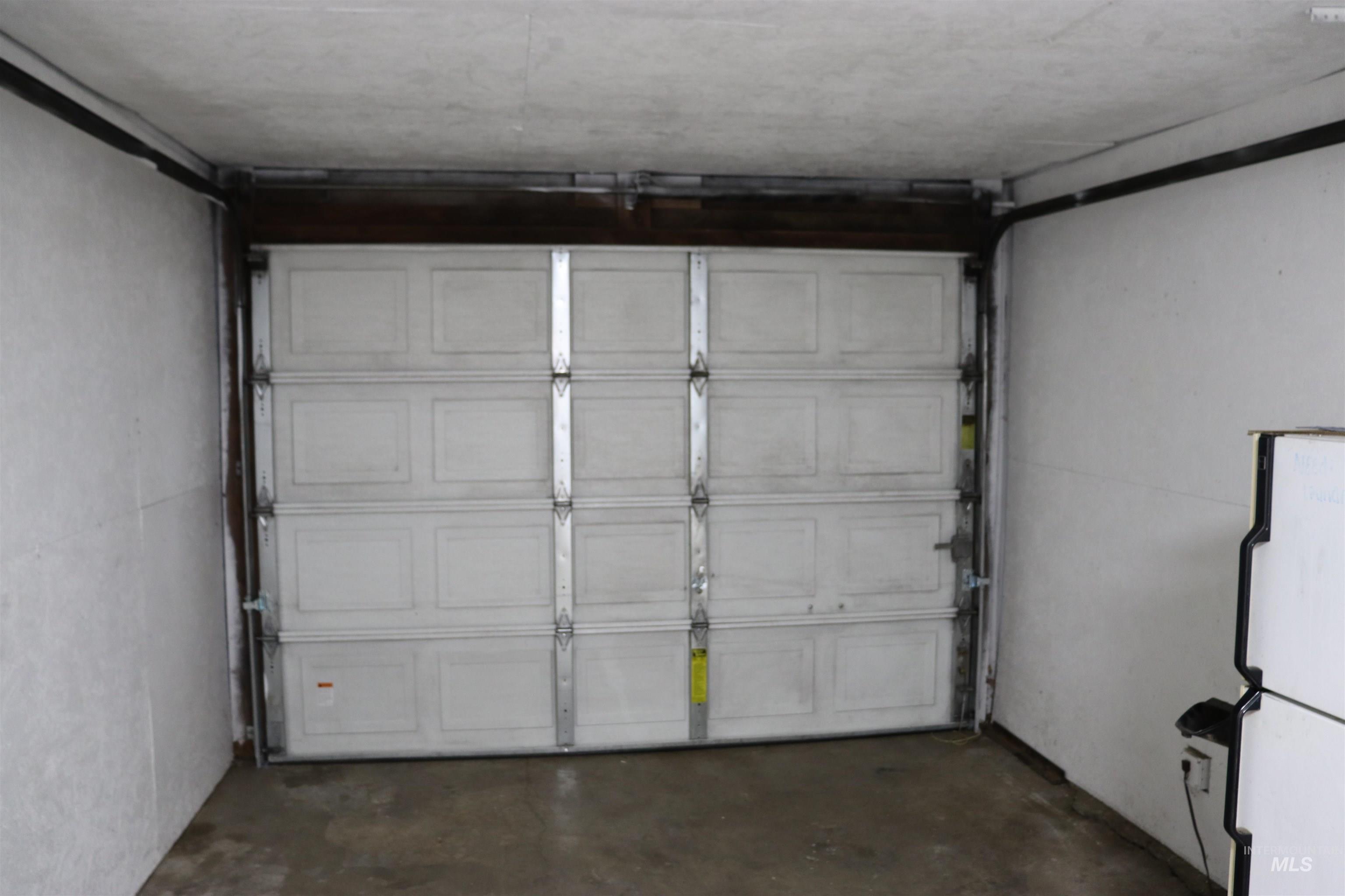 1811 17th Avenue, Lewiston, Idaho 83501, 2 Bedrooms, 1 Bathroom, Residential Income For Sale, Price $335,000,MLS 98950809