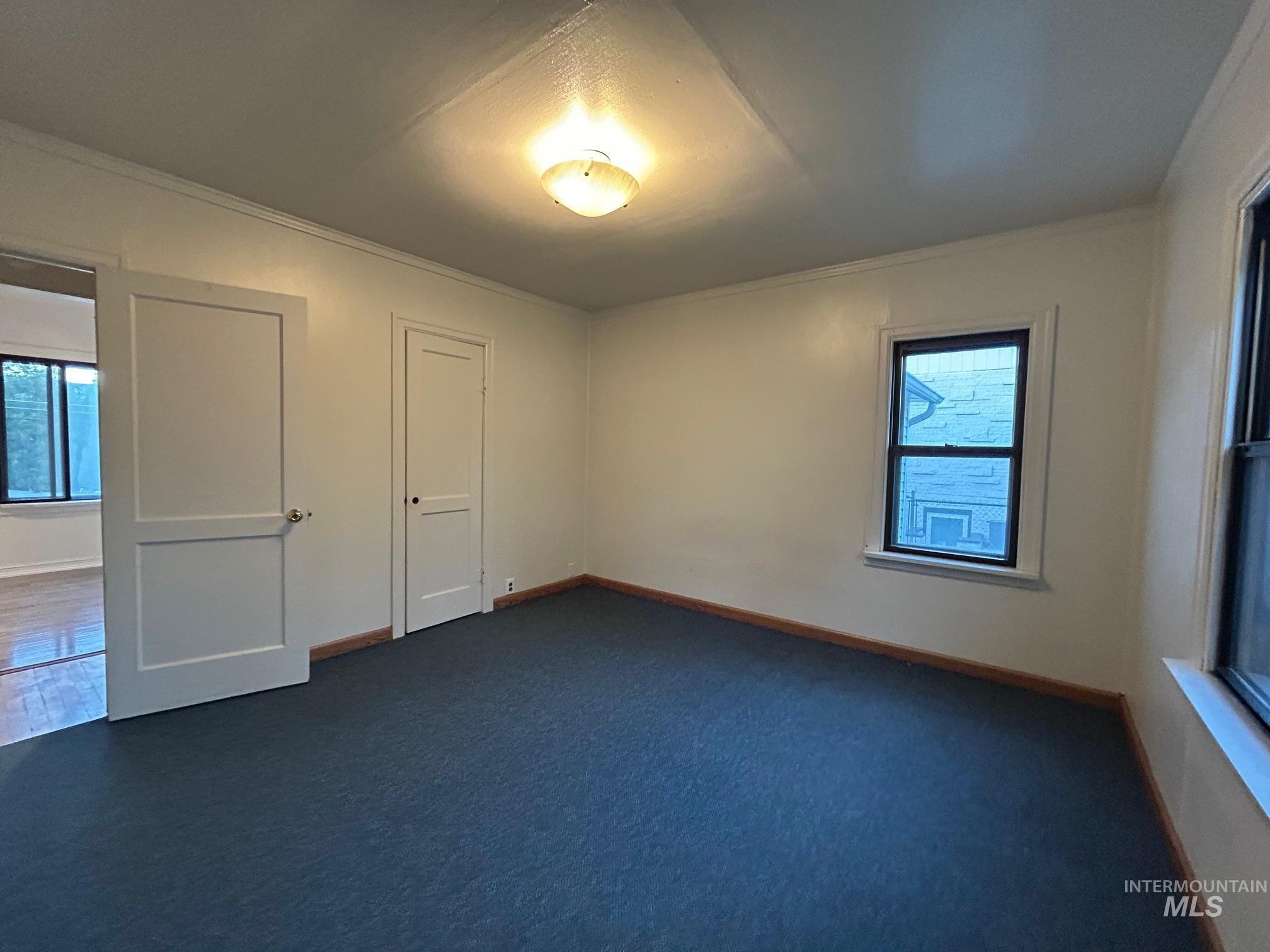 1811 17th Avenue, Lewiston, Idaho 83501, 2 Bedrooms, 1 Bathroom, Residential Income For Sale, Price $335,000,MLS 98950809