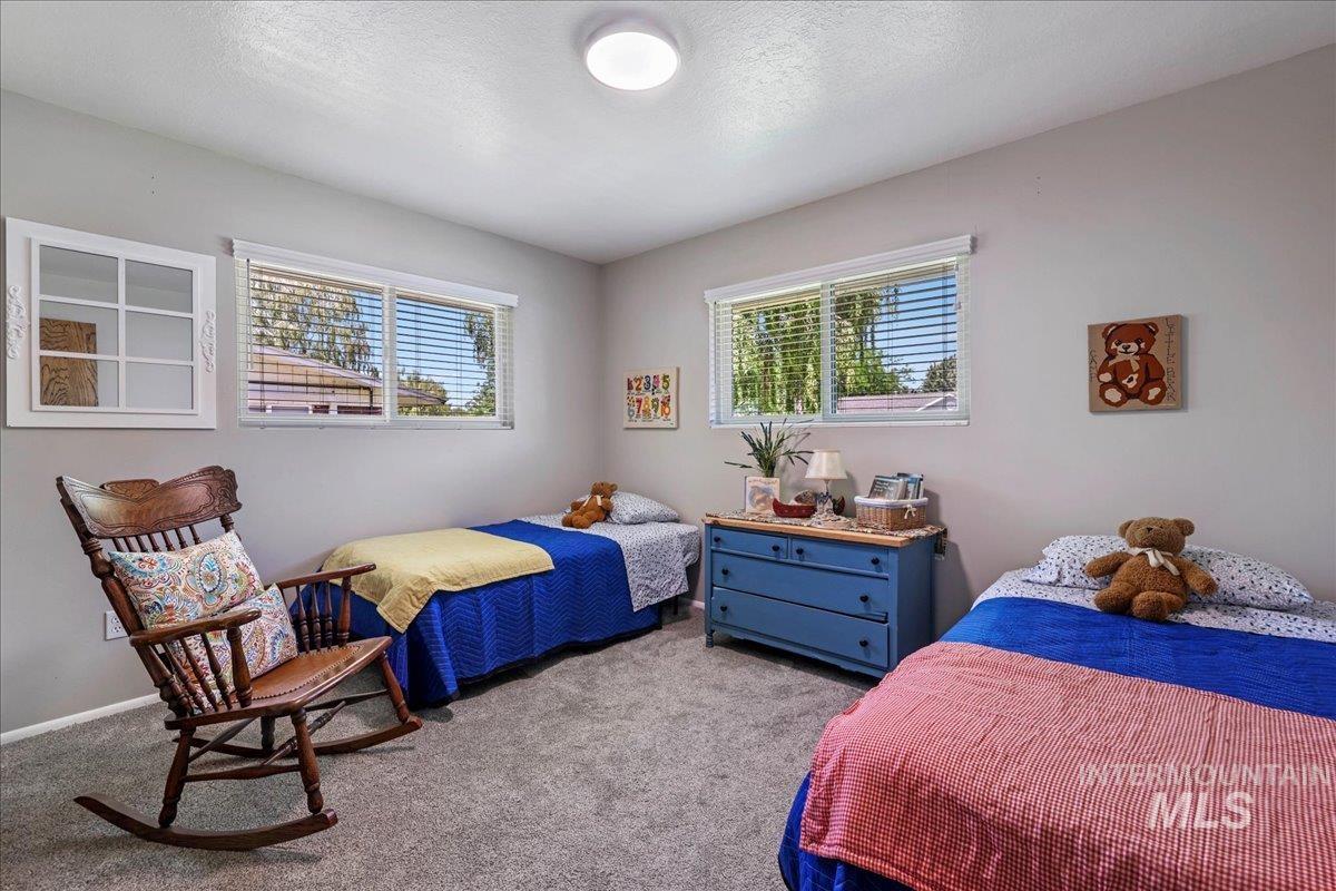 539 Rimview Dr, Twin Falls, Idaho 83301, 5 Bedrooms, 3 Bathrooms, Residential For Sale, Price $559,900,MLS 98950828