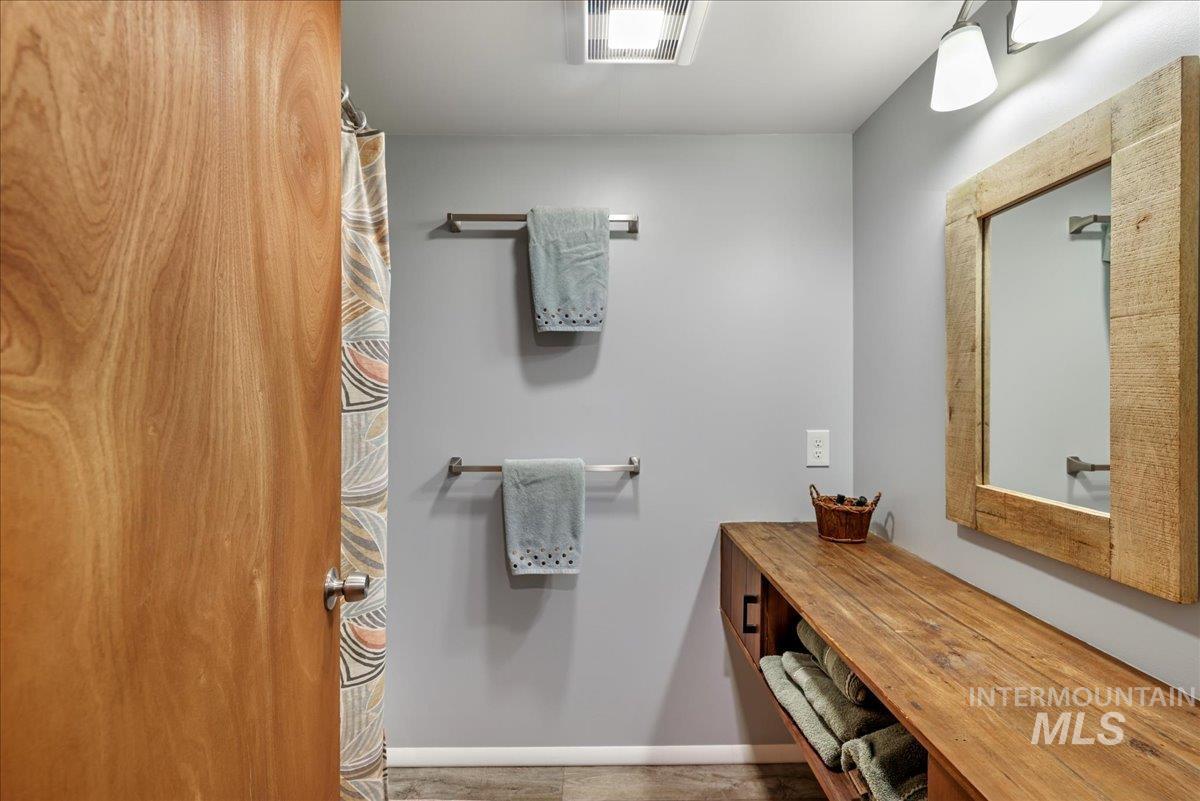 539 Rimview Dr, Twin Falls, Idaho 83301, 5 Bedrooms, 3 Bathrooms, Residential For Sale, Price $579,900, 98950828