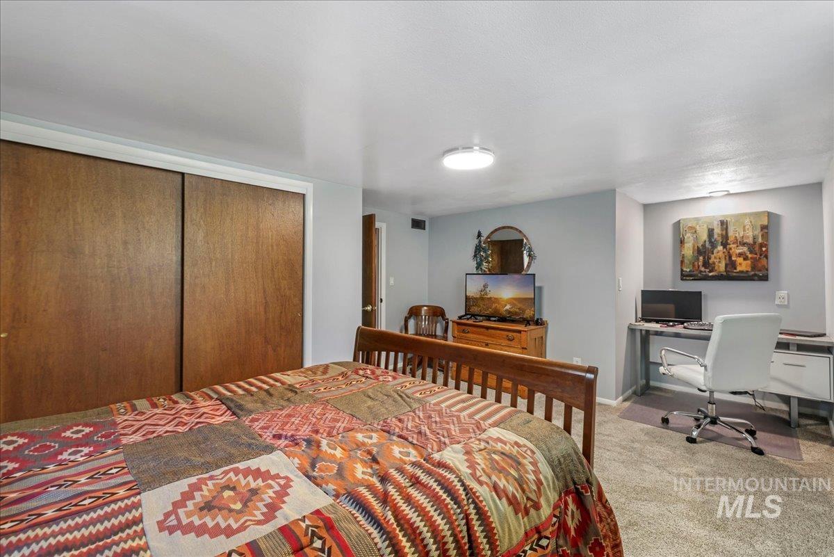 539 Rimview Dr, Twin Falls, Idaho 83301, 5 Bedrooms, 3 Bathrooms, Residential For Sale, Price $579,900, 98950828