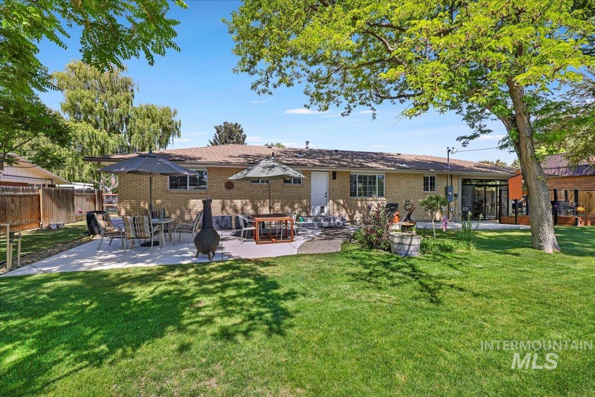 539 Rimview Dr, Twin Falls, Idaho 83301, 5 Bedrooms, 3 Bathrooms, Residential For Sale, Price $559,900,MLS 98950828