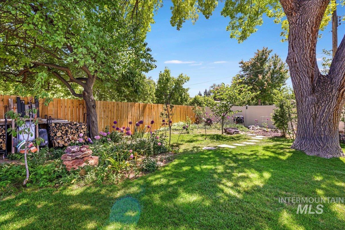 539 Rimview Dr, Twin Falls, Idaho 83301, 5 Bedrooms, 3 Bathrooms, Residential For Sale, Price $579,900, 98950828