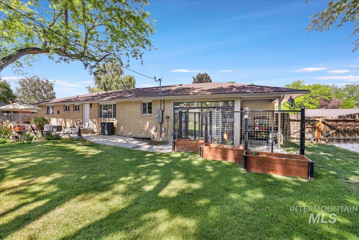 539 Rimview Dr, Twin Falls, Idaho 83301, 5 Bedrooms, 3 Bathrooms, Residential For Sale, Price $579,900, 98950828