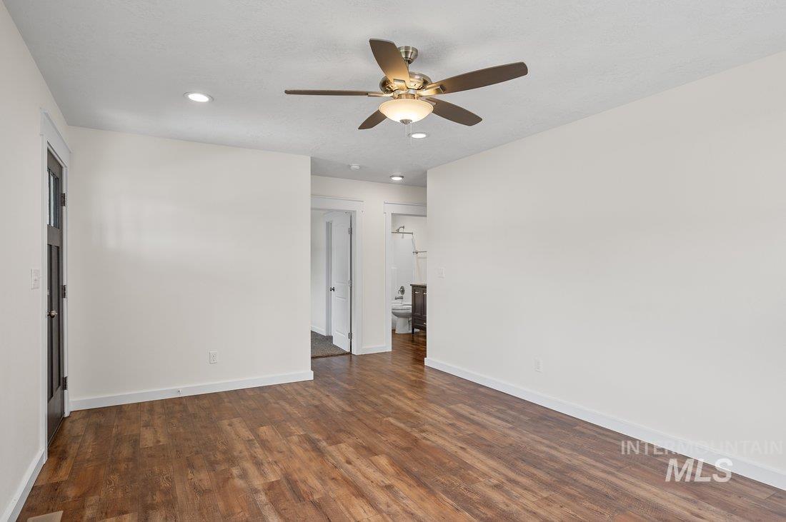 316 N 11th St, Payette, Idaho 83661-2418, 2 Bedrooms, 1.5 Bathrooms, Residential Income For Sale, Price $2,190,000, 98950843