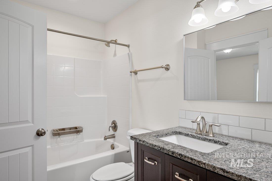 316 N 11th St, Payette, Idaho 83661-2418, 2 Bedrooms, 1.5 Bathrooms, Residential Income For Sale, Price $2,190,000, 98950843