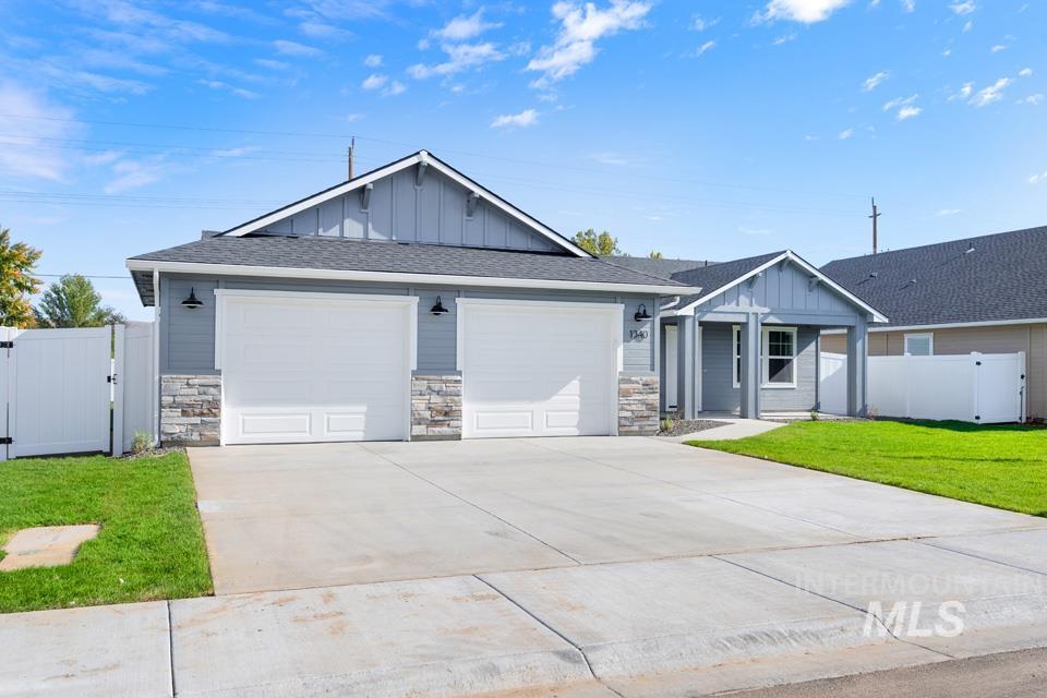 1340 Dawn St, Weiser, Idaho 83672, 3 Bedrooms, 2 Bathrooms, Residential For Sale, Price $393,799, 98950885