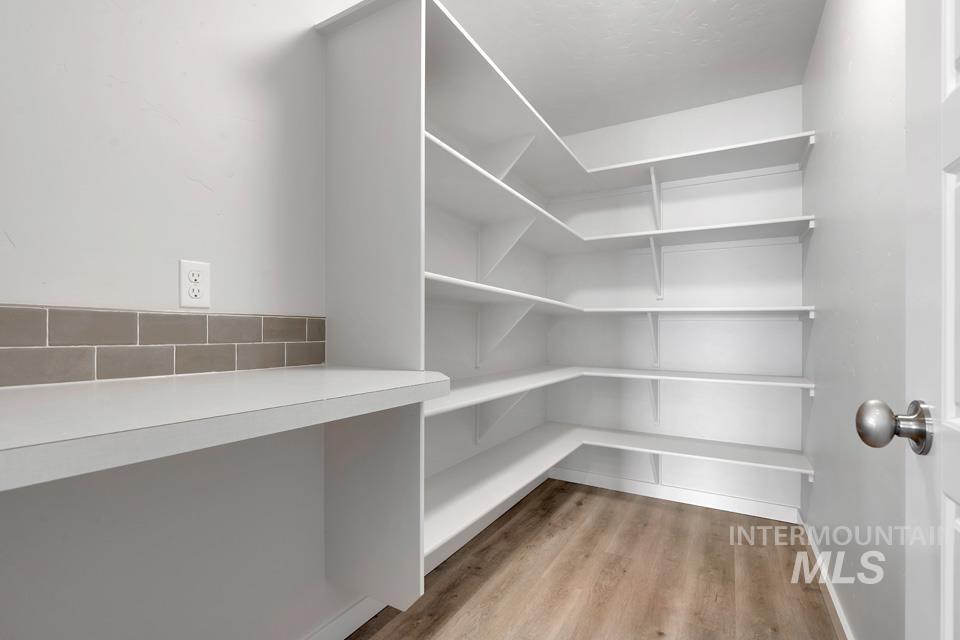 1340 Dawn St, Weiser, Idaho 83672, 3 Bedrooms, 2 Bathrooms, Residential For Sale, Price $393,799, 98950885